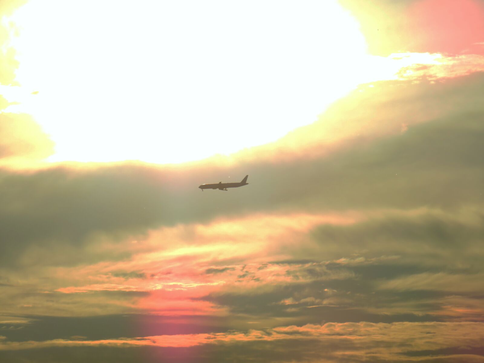 Canon PowerShot SX540 HS sample photo. Sunset, plane landing, toronto photography