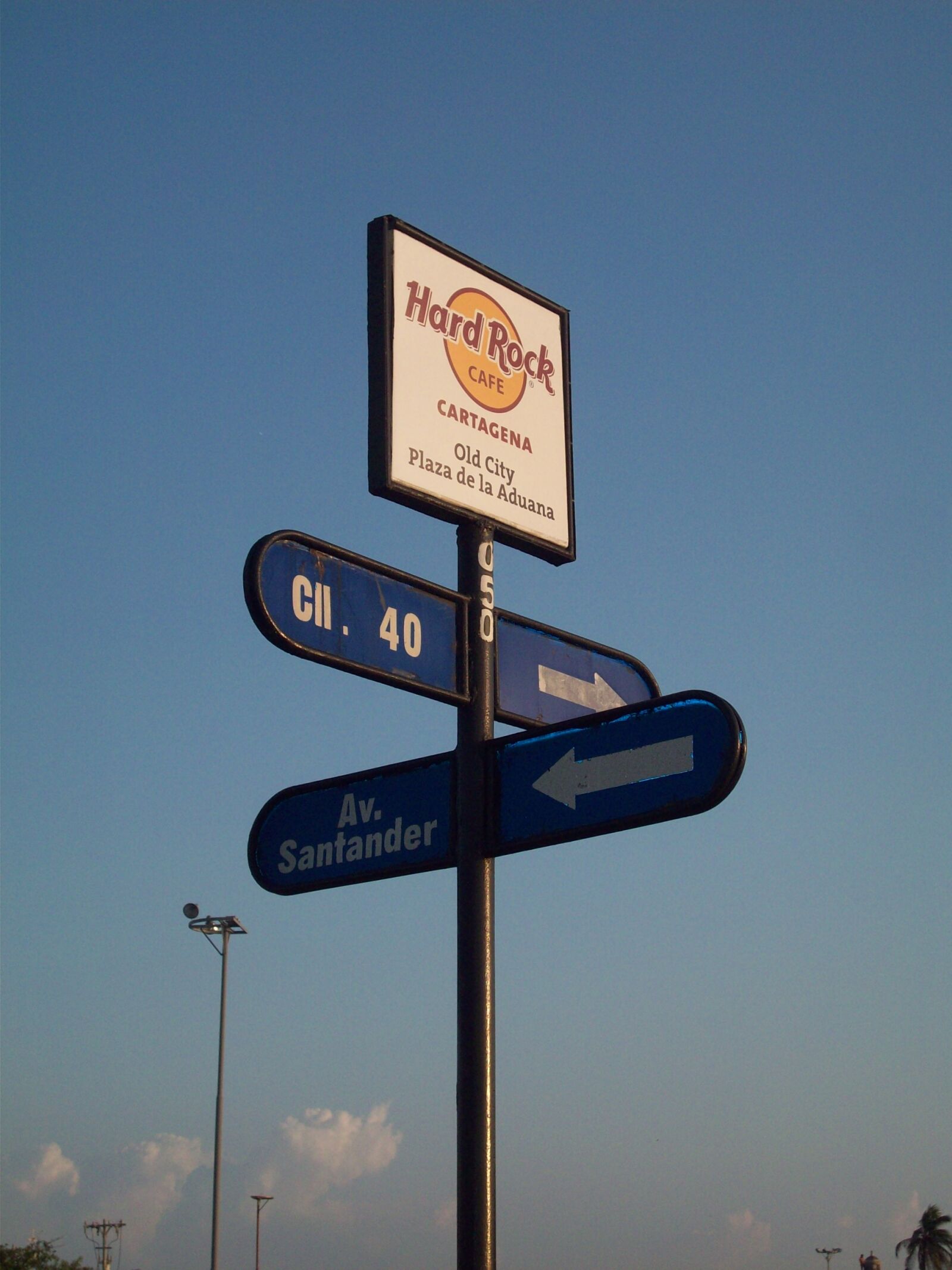 Kodak EASYSHARE M853 ZOOM DIGITAL CAMERA sample photo. Hardrock, sign, cartagena photography