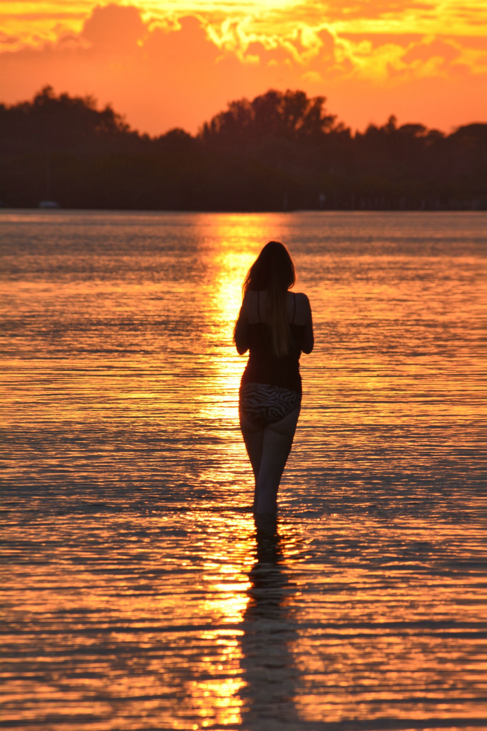 Nikon D7100 sample photo. Sunset, young woman, silhouette photography