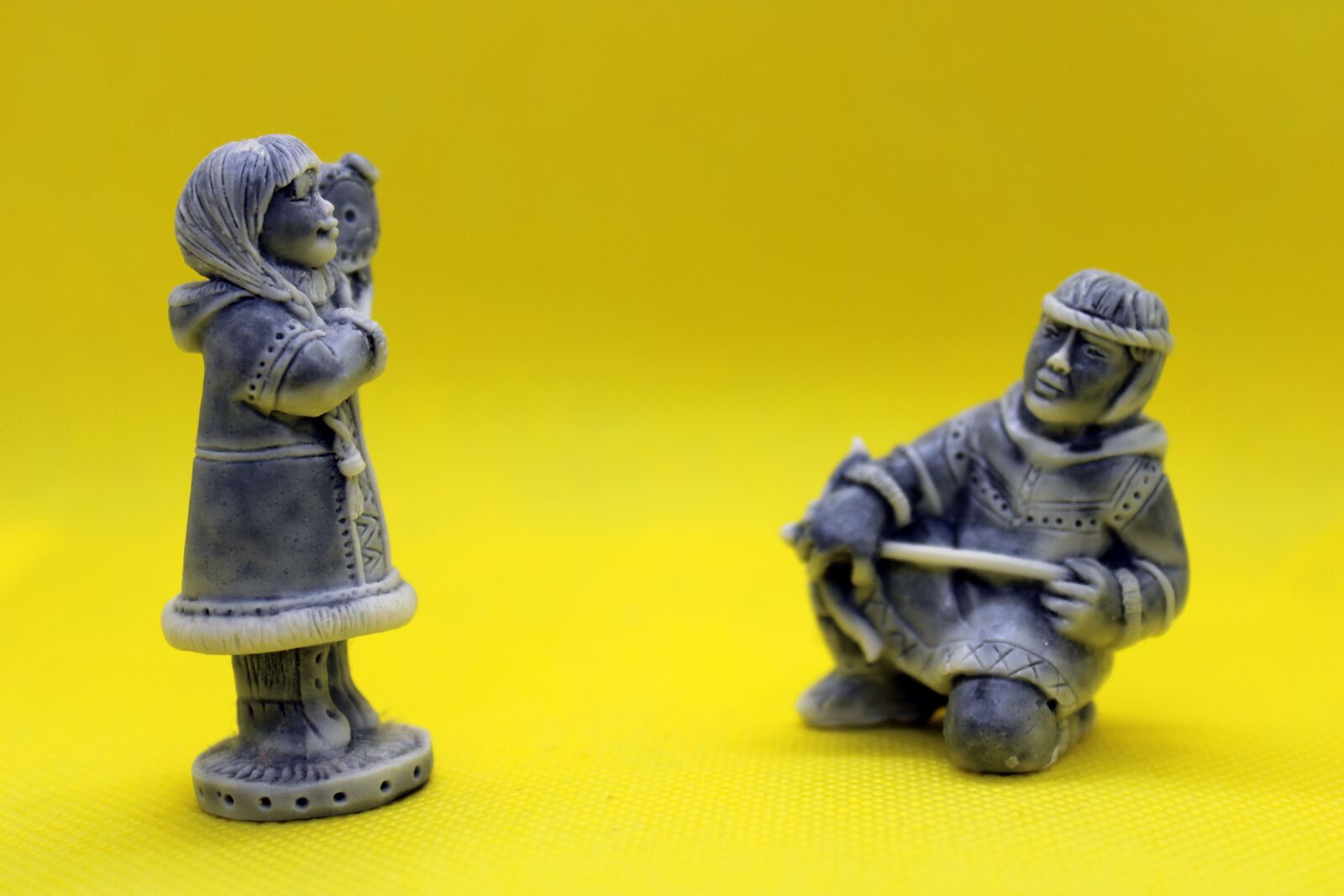 Canon EOS 2000D (EOS Rebel T7 / EOS Kiss X90 / EOS 1500D) sample photo. Statuette, netsuke, toy photography