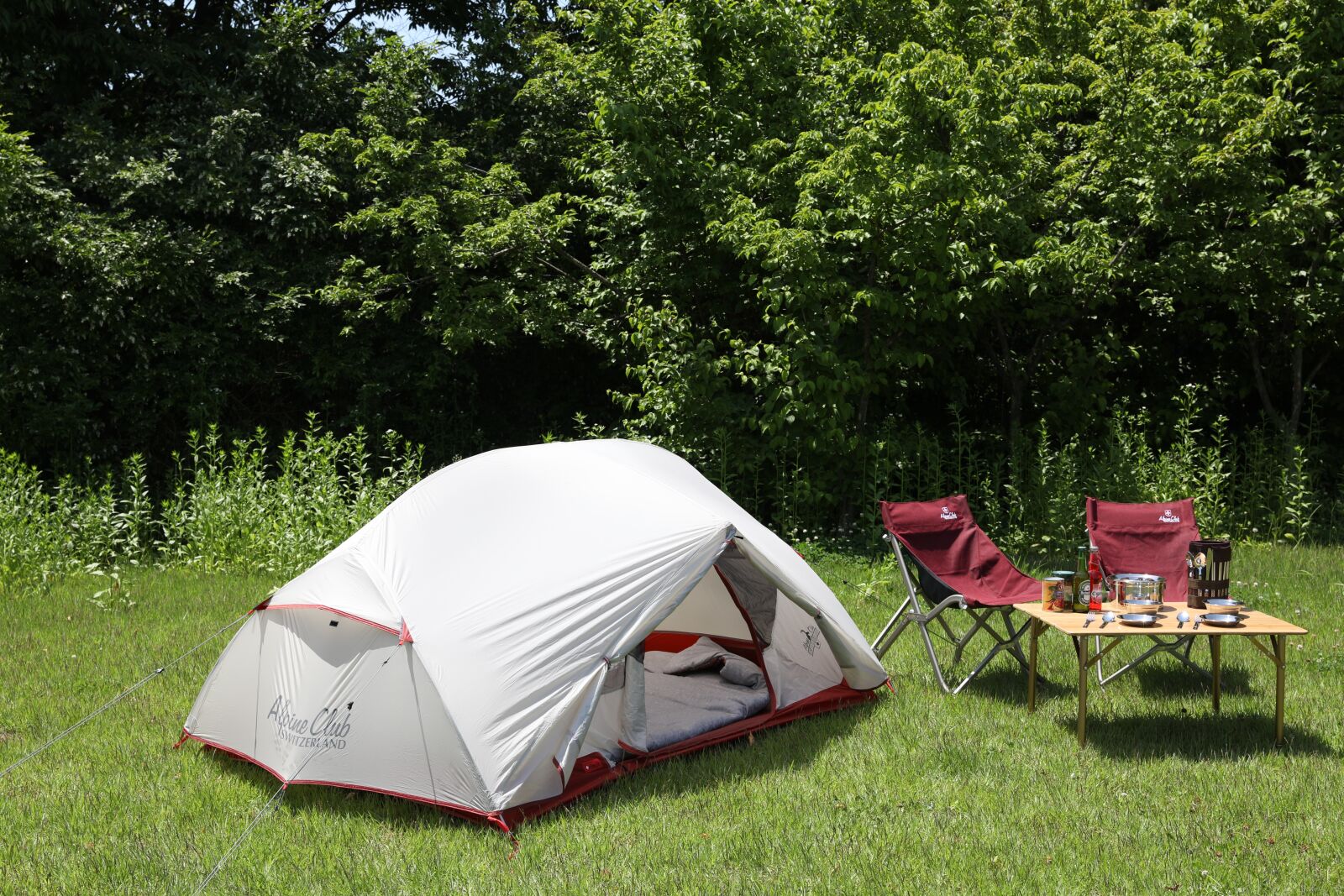 Canon EOS 5D Mark IV sample photo. Tent, camping, nature photography