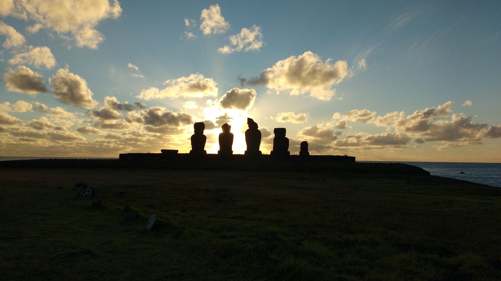 Motorola MotoG3 sample photo. Clouds, sunset, easter island photography