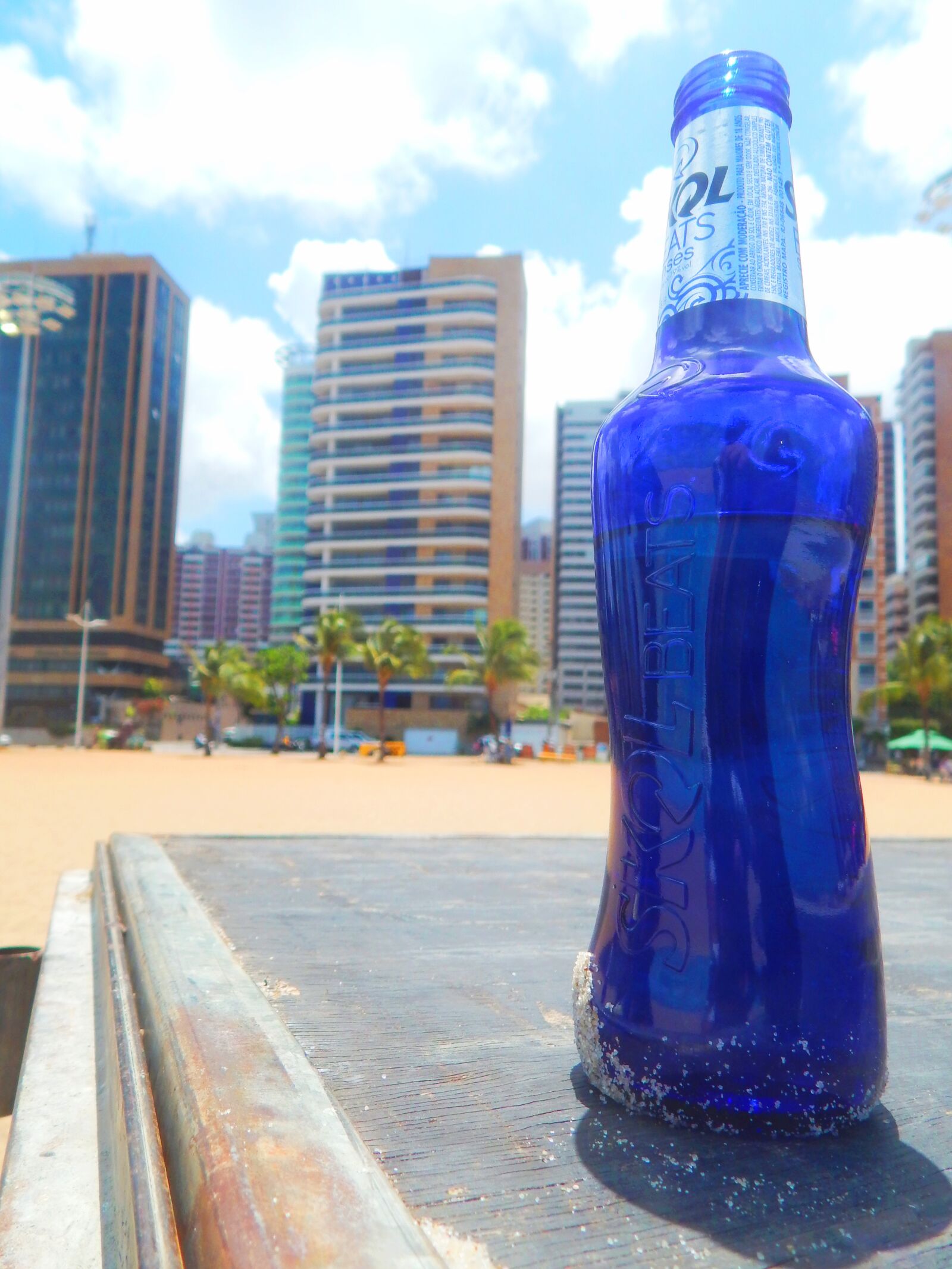 Nikon Coolpix L820 sample photo. Dist ncia social, dia photography