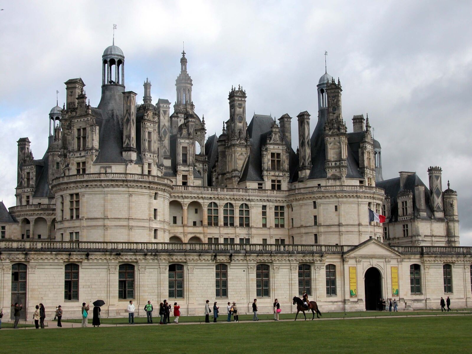 Nikon E5700 sample photo. Castle, chambord, loira photography