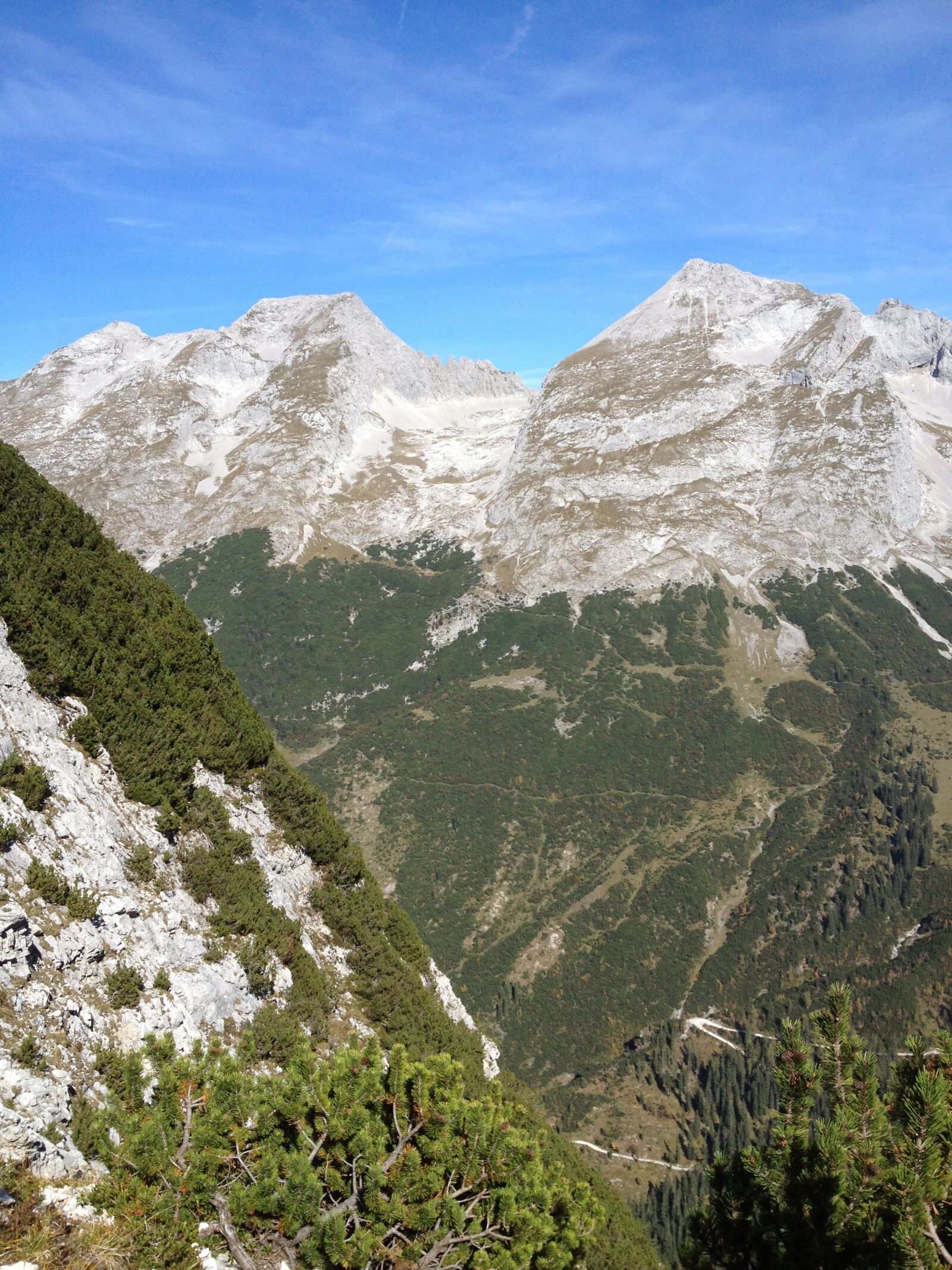 Apple iPhone 4S sample photo. Mountains, hiking, karwendel photography