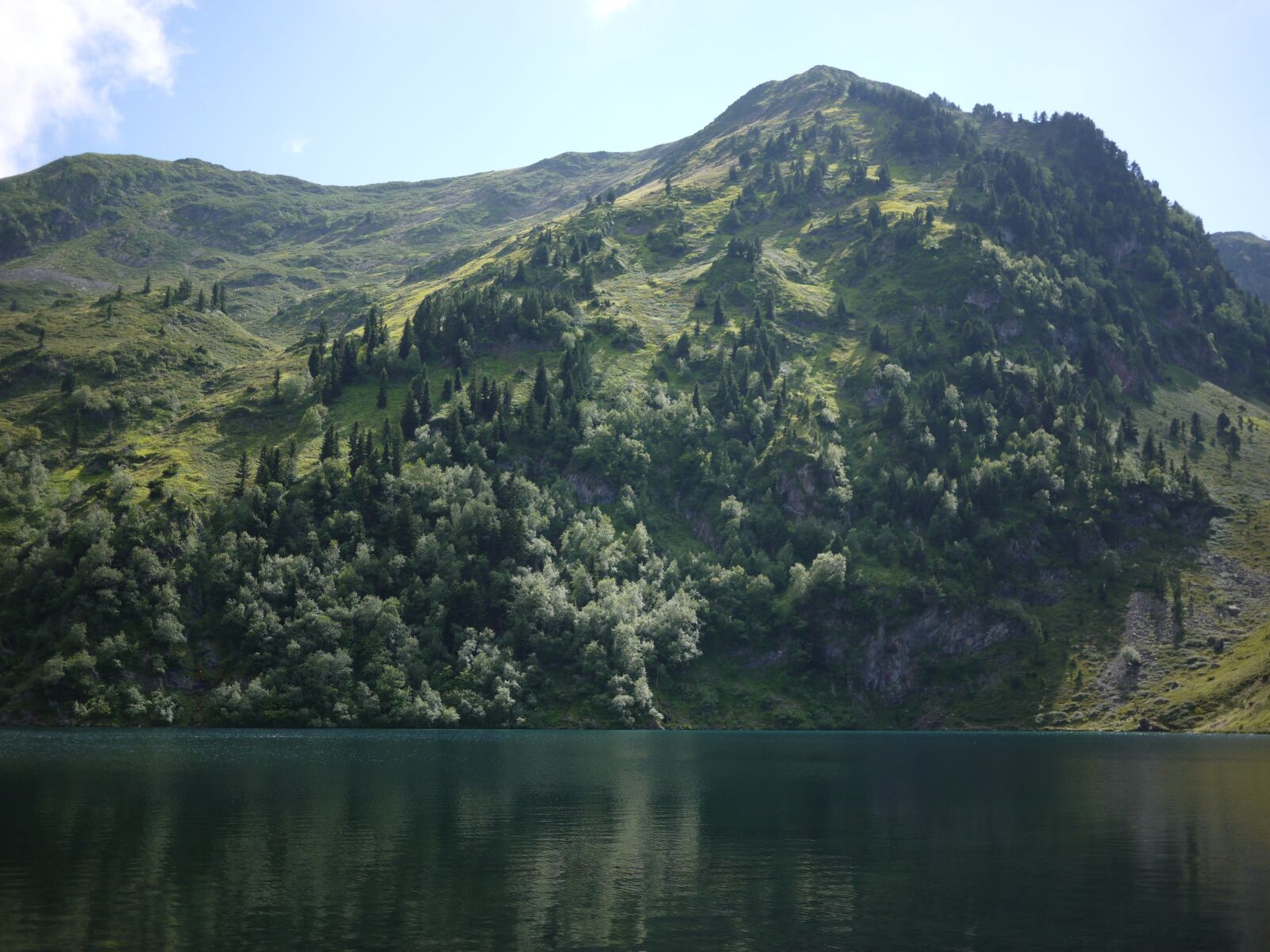 Panasonic Lumix DMC-GF2 sample photo. Lake, montain, pyrenees photography