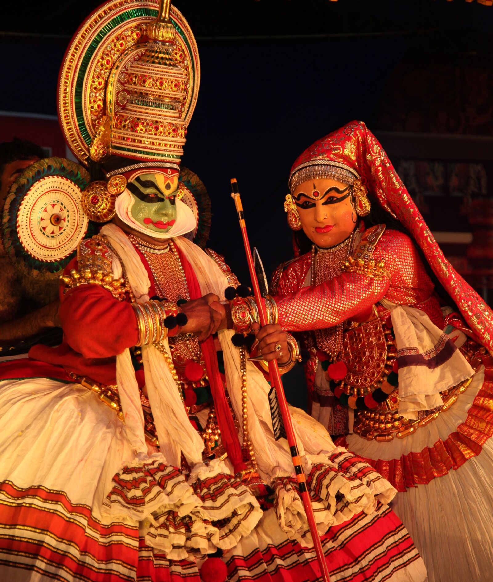 Canon EOS 5D Mark II sample photo. Kerala, marriage, red photography