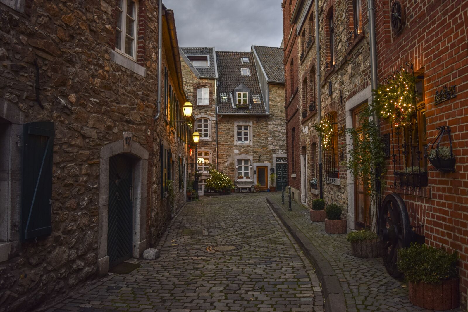 Nikon D3300 sample photo. Architecture, historic center, building photography