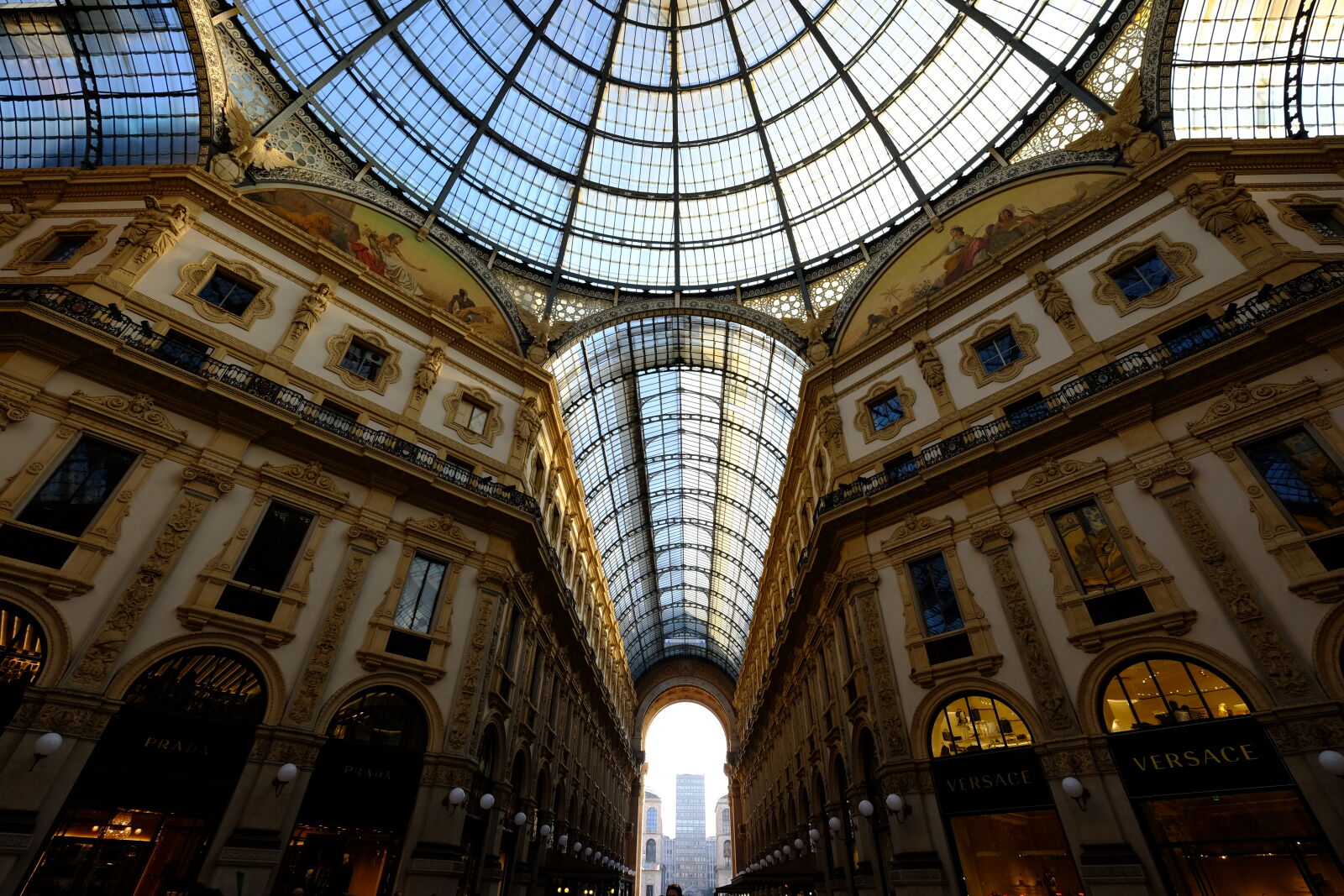 Fujifilm XF 10-24mm F4 R OIS sample photo. Architecture, art, building, ceiling photography