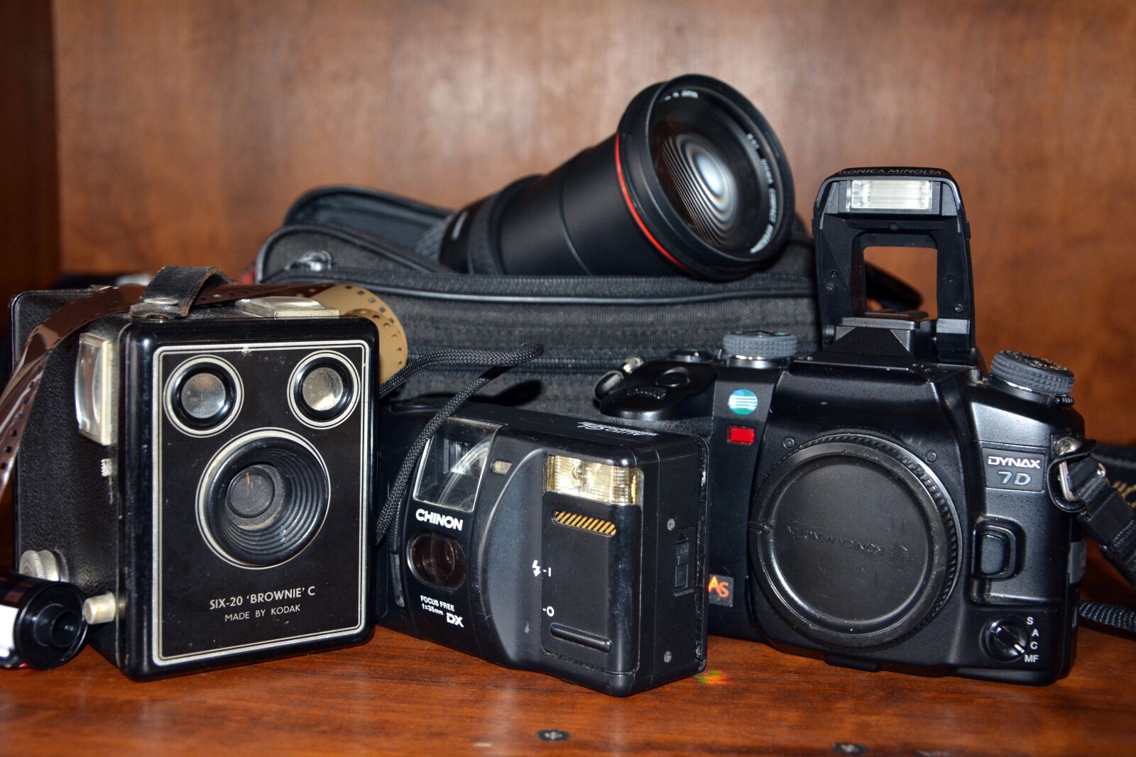 Nikon D5200 sample photo. Old cameras, old-fashioned, photography photography