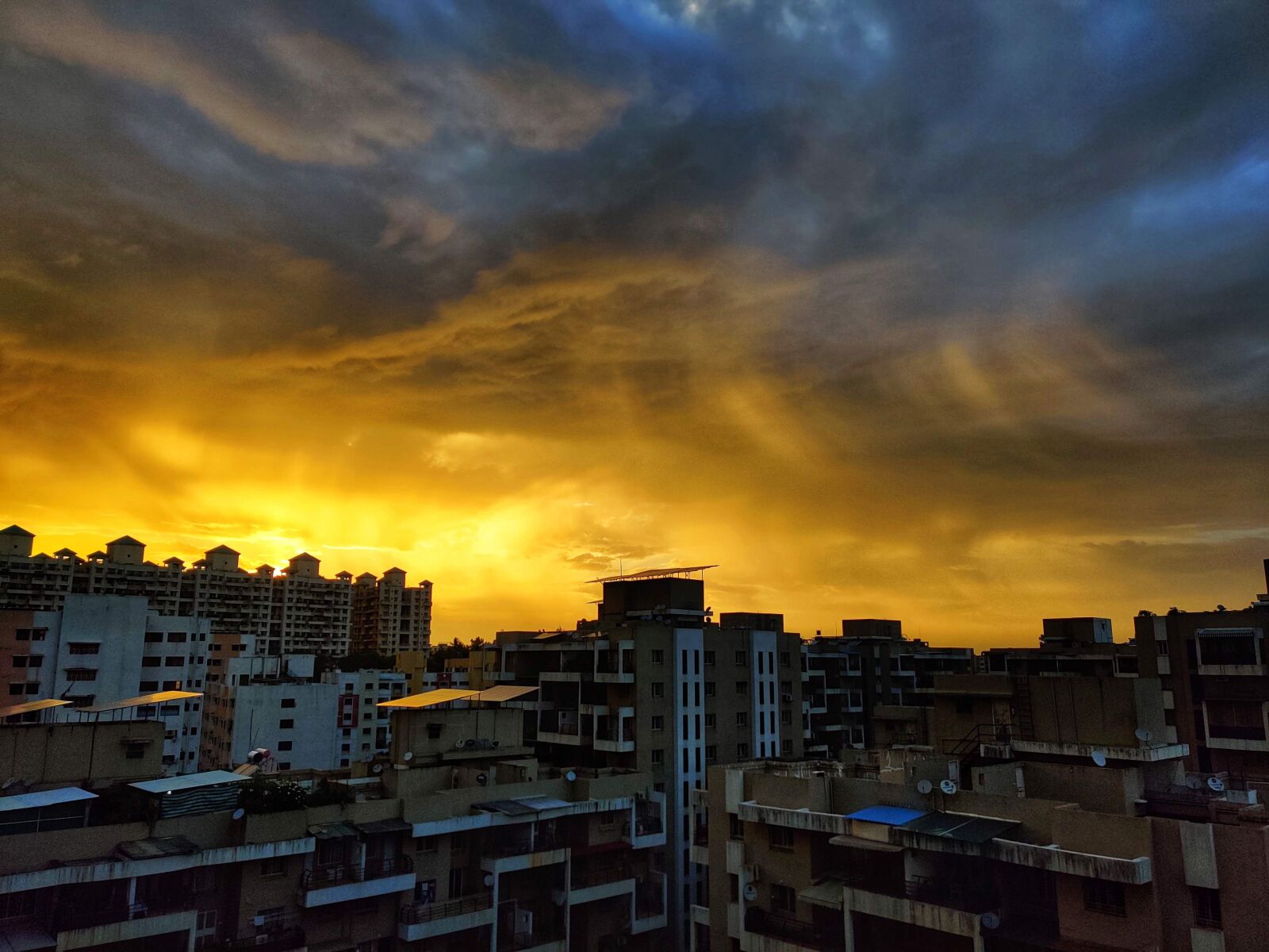 OnePlus GM1911 sample photo. Sunset, fiery, sky photography