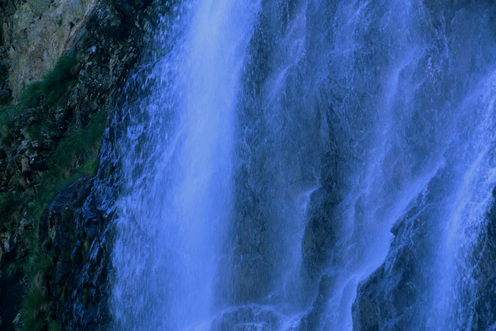 Canon EOS 70D + Canon TS-E 90mm F2.8 Tilt-Shift sample photo. Water, waterfall, river photography