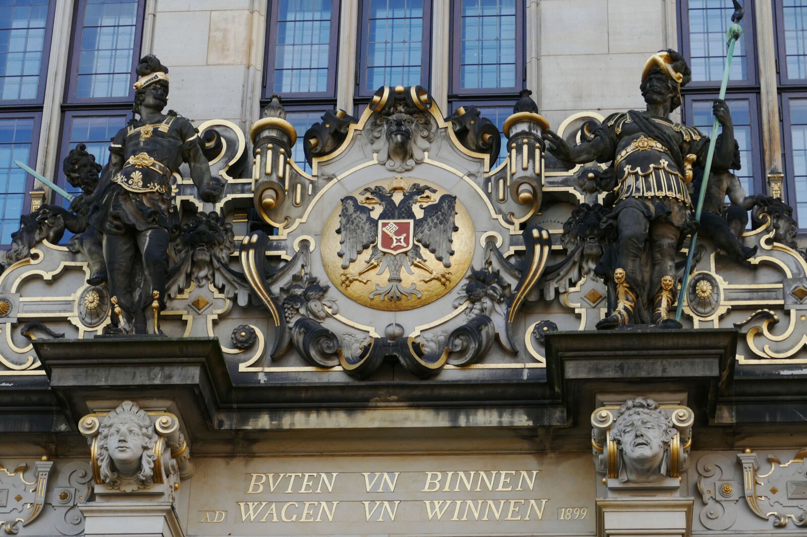 Panasonic Lumix DMC-FZ1000 sample photo. Bremen, hanseatic city, market photography