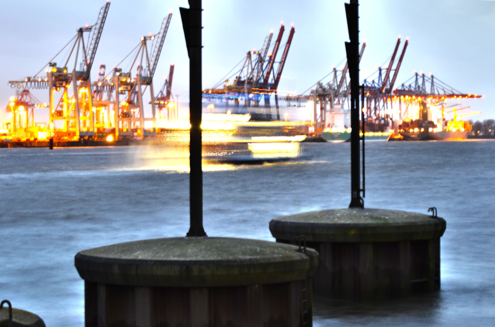 Nikon D3100 sample photo. Crane, elbe, hamburg, harbour photography