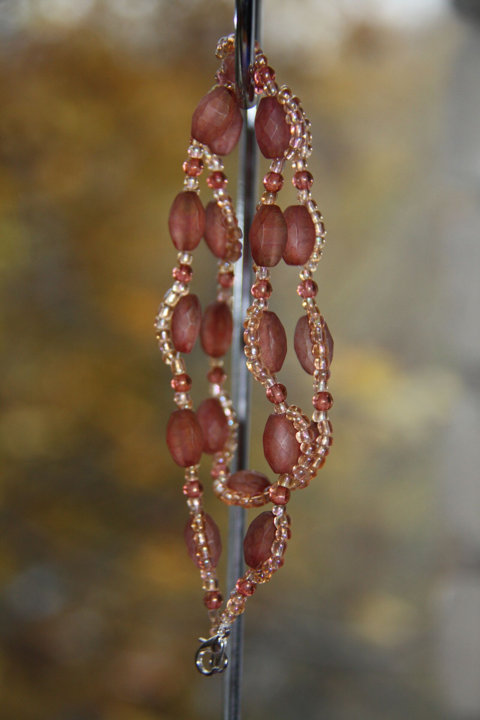 Canon EOS 450D (EOS Rebel XSi / EOS Kiss X2) sample photo. Chaplet, beads, ornament photography