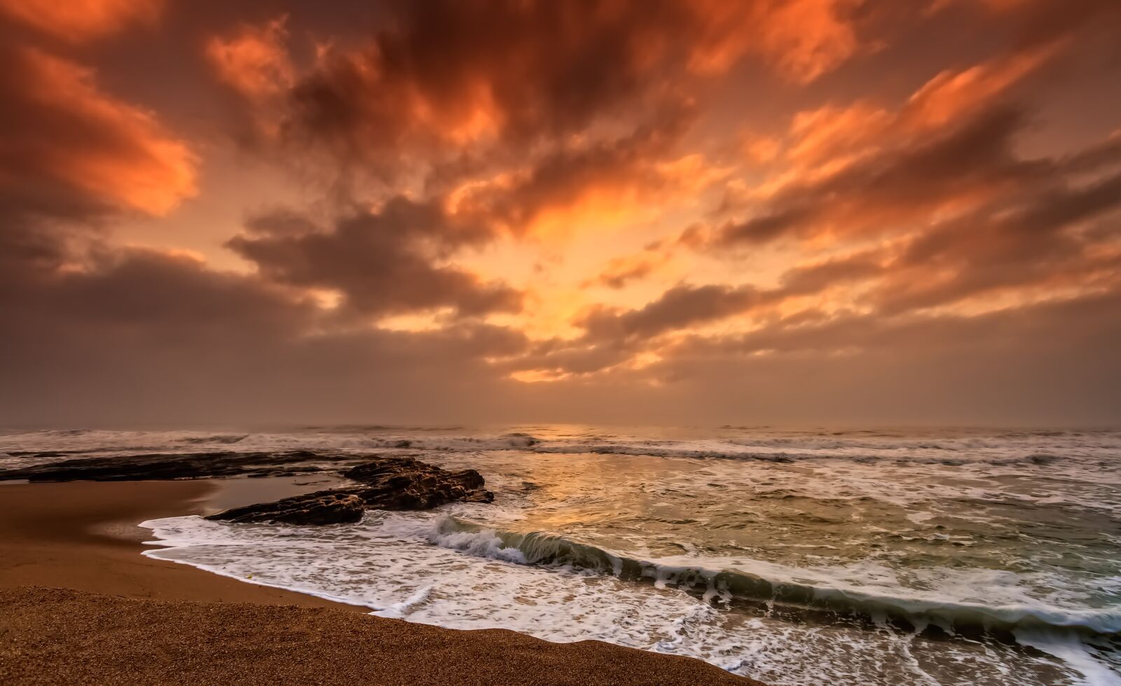 Canon EF-S 10-22mm F3.5-4.5 USM sample photo. Beach, dawn, dusk photography