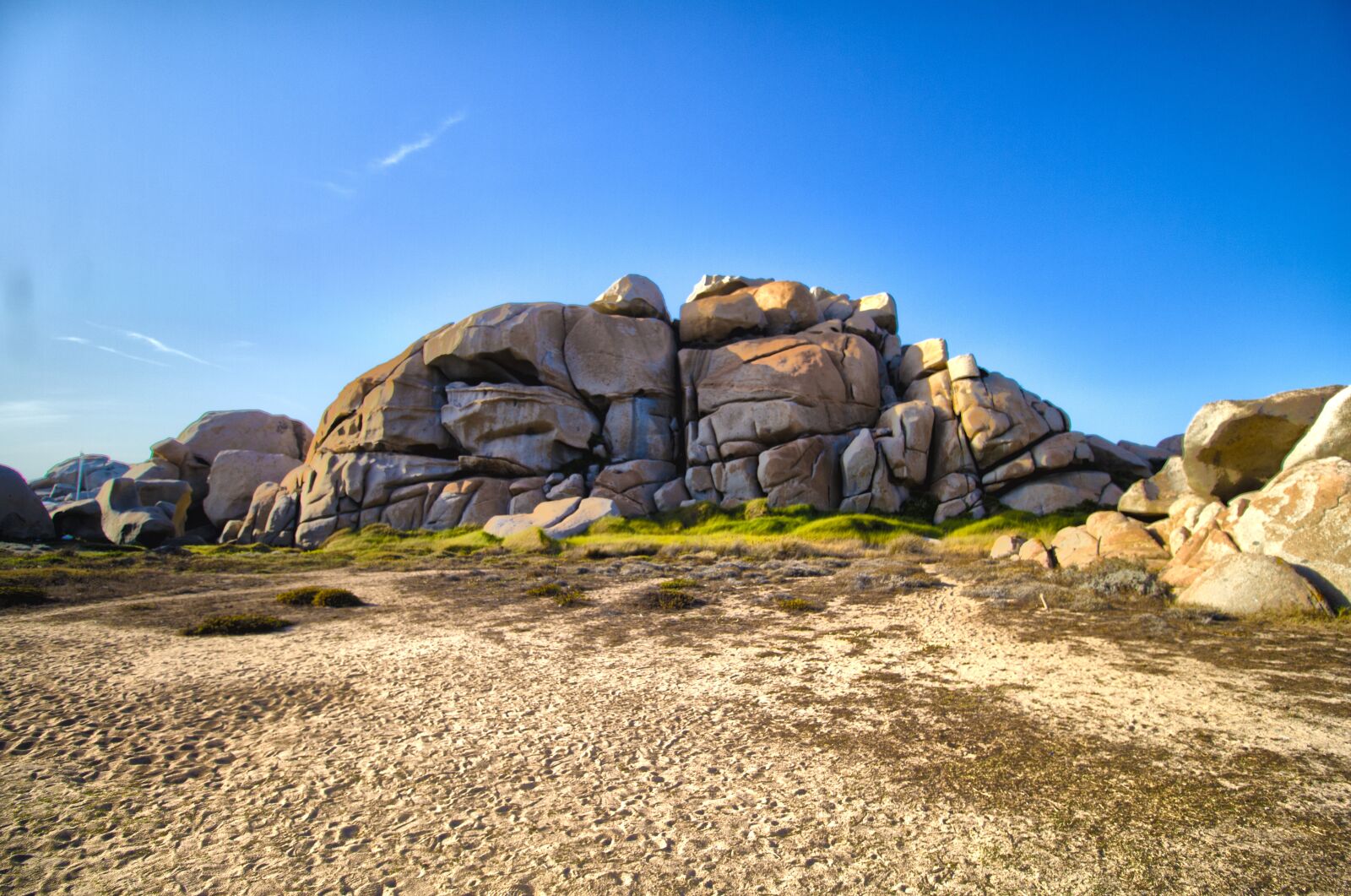 Canon EOS 550D (EOS Rebel T2i / EOS Kiss X4) sample photo. Nature, rocks, stone photography