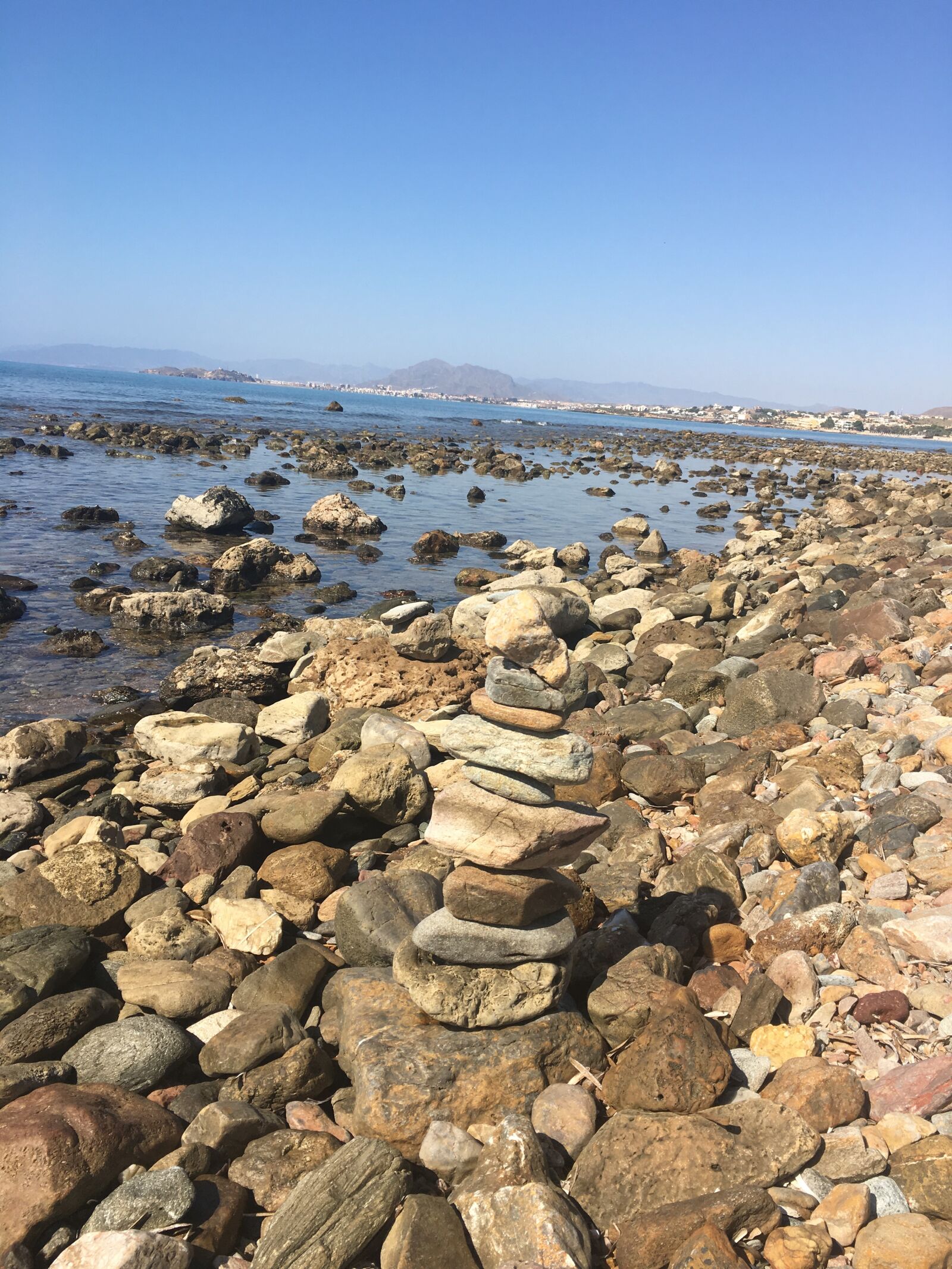 iPhone 6s back camera 4.15mm f/2.2 sample photo. Cala, cartagena, mar, piedras photography