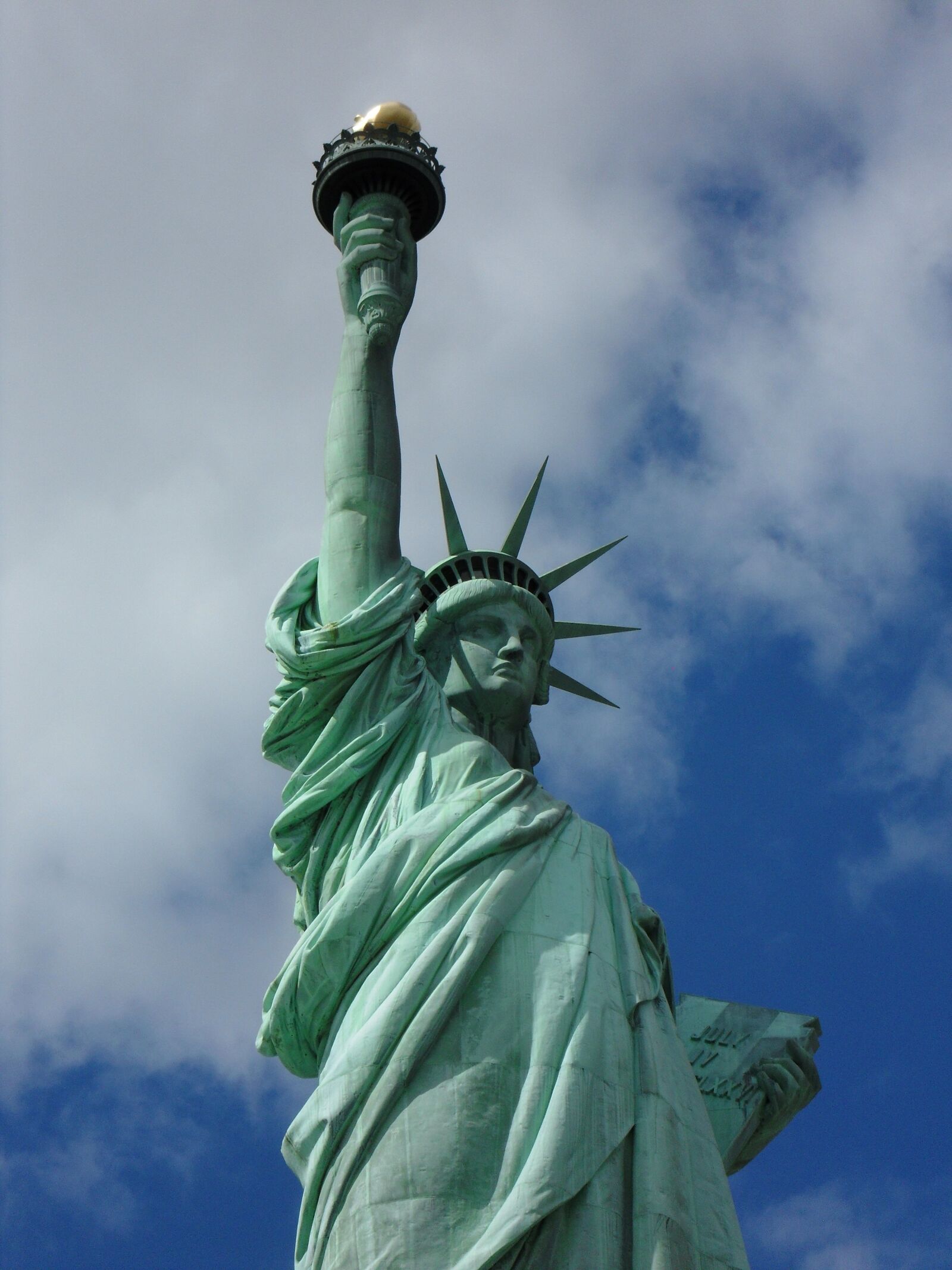 Samsung WB1000 / VLUU WB1000 /  TL320 sample photo. Statue of liberty, new photography