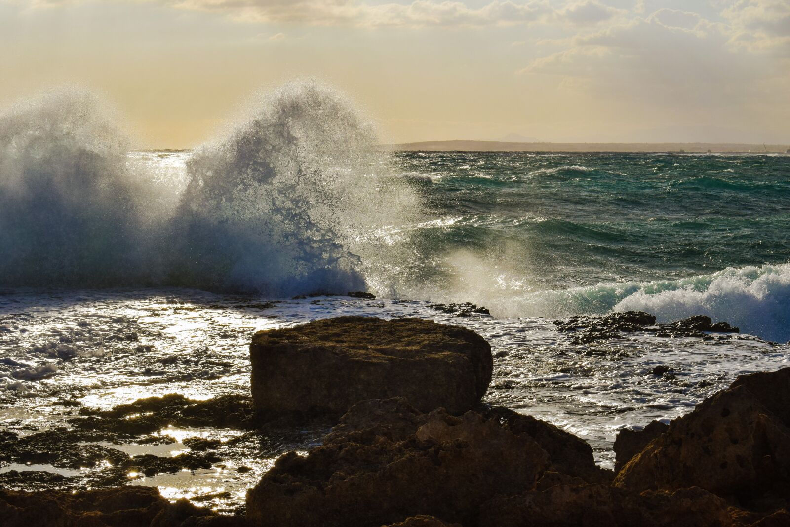 Nikon D3300 sample photo. Storm, wave, crushing photography