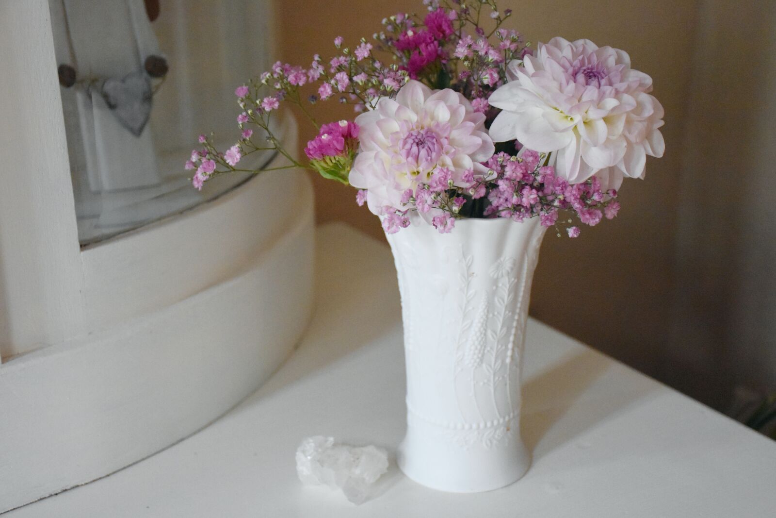 Nikon D7200 sample photo. Flowers, pink, white photography