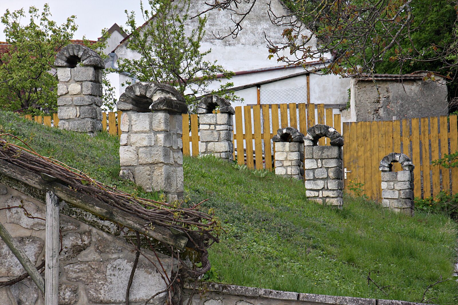 Canon EOS 40D sample photo. Fireplace, flue, eat photography