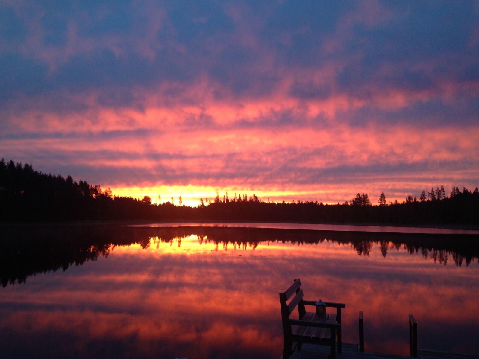 iPhone 5c back camera 4.12mm f/2.4 sample photo. Sunrise, sun, finnish photography