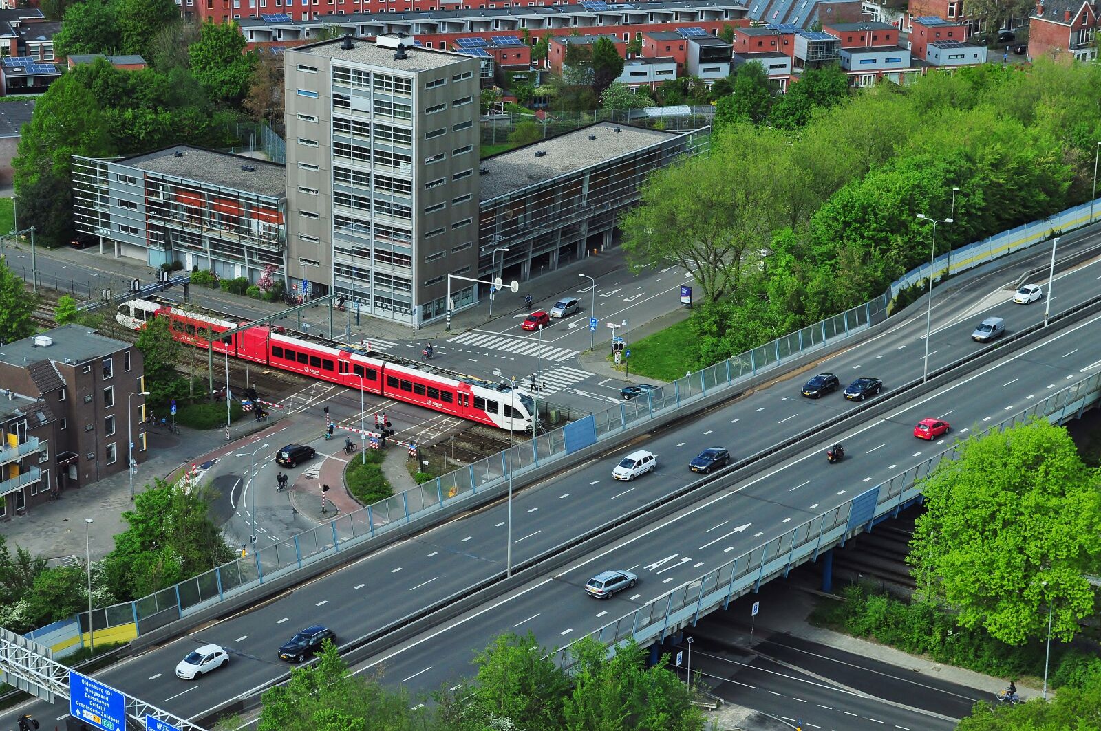 Nikon D5000 sample photo. City, crossing, crossroad, traffic photography