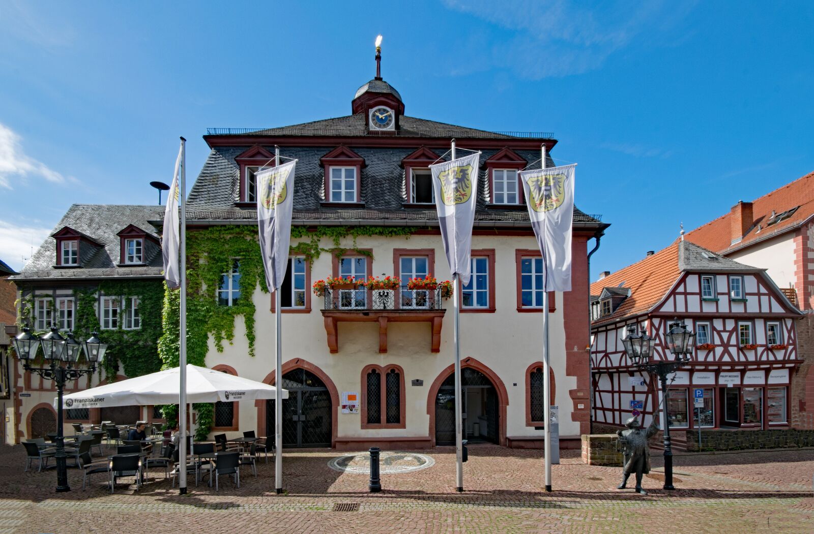 Nikon D5300 sample photo. Town hall, the upper photography