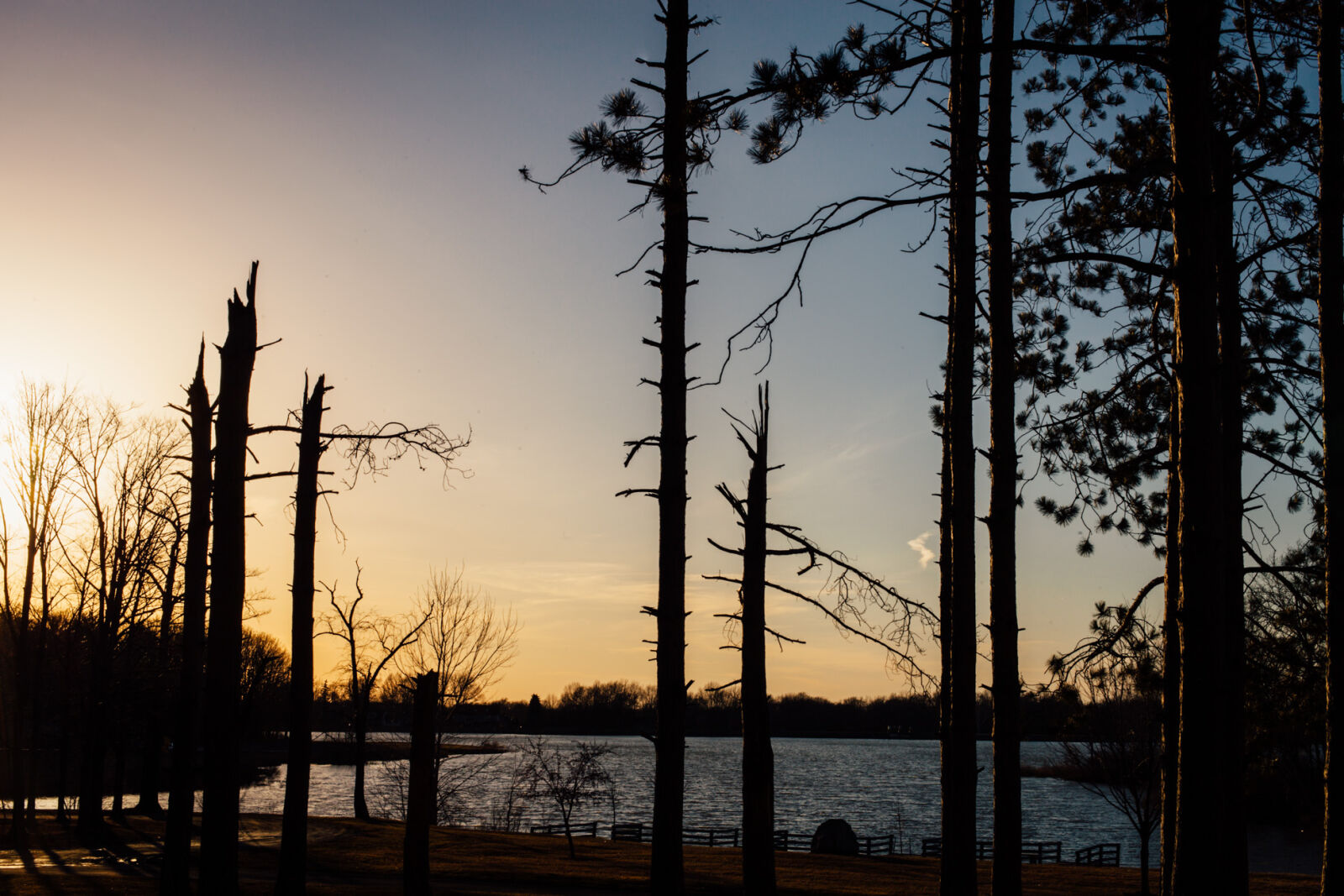 Canon EOS 5D Mark II sample photo. Reservoir, sky, spring, sun photography