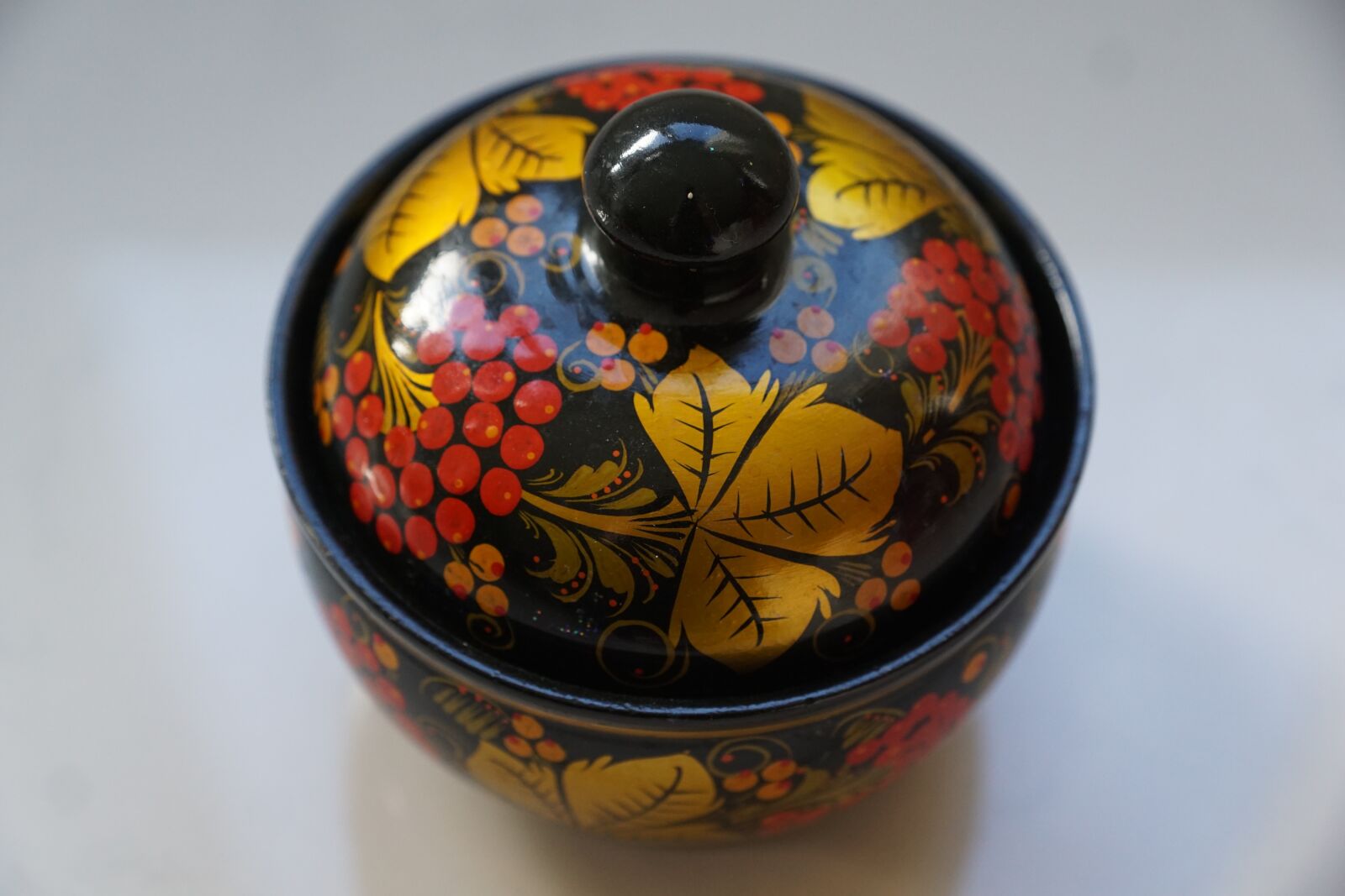 Sony ILCA-77M2 + Sony DT 16-50mm F2.8 SSM sample photo. Box, colorful, pattern photography