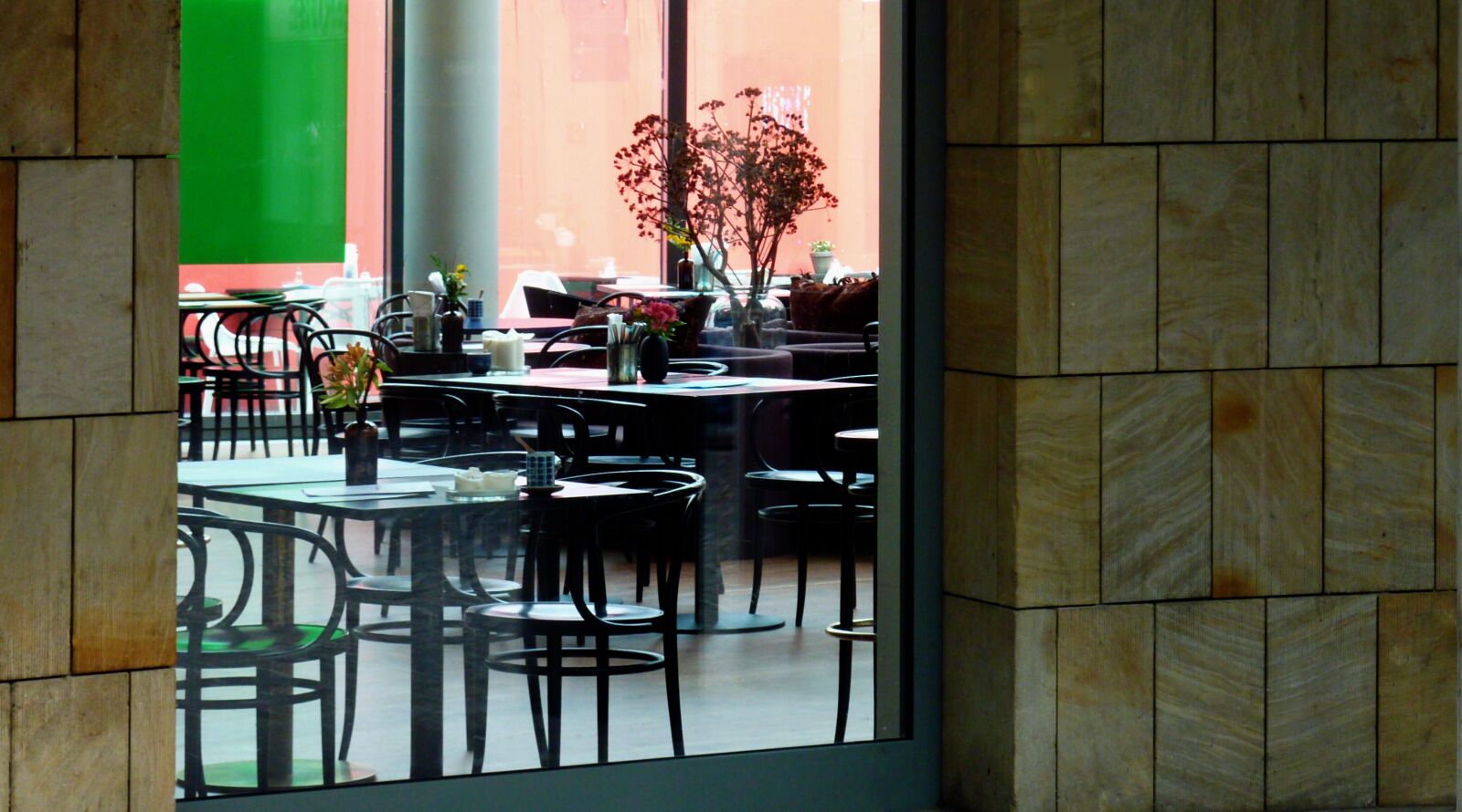 Panasonic DMC-TZ7 sample photo. Coffee furniture, chairs, dining photography