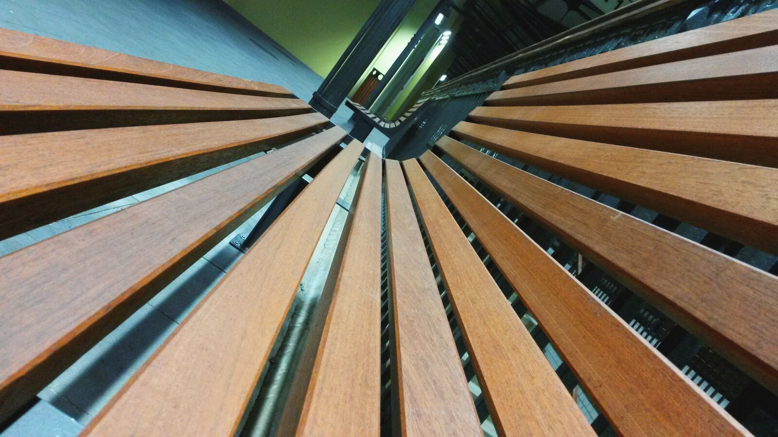 Samsung Galaxy S4 Mini sample photo. Bench, wood photography