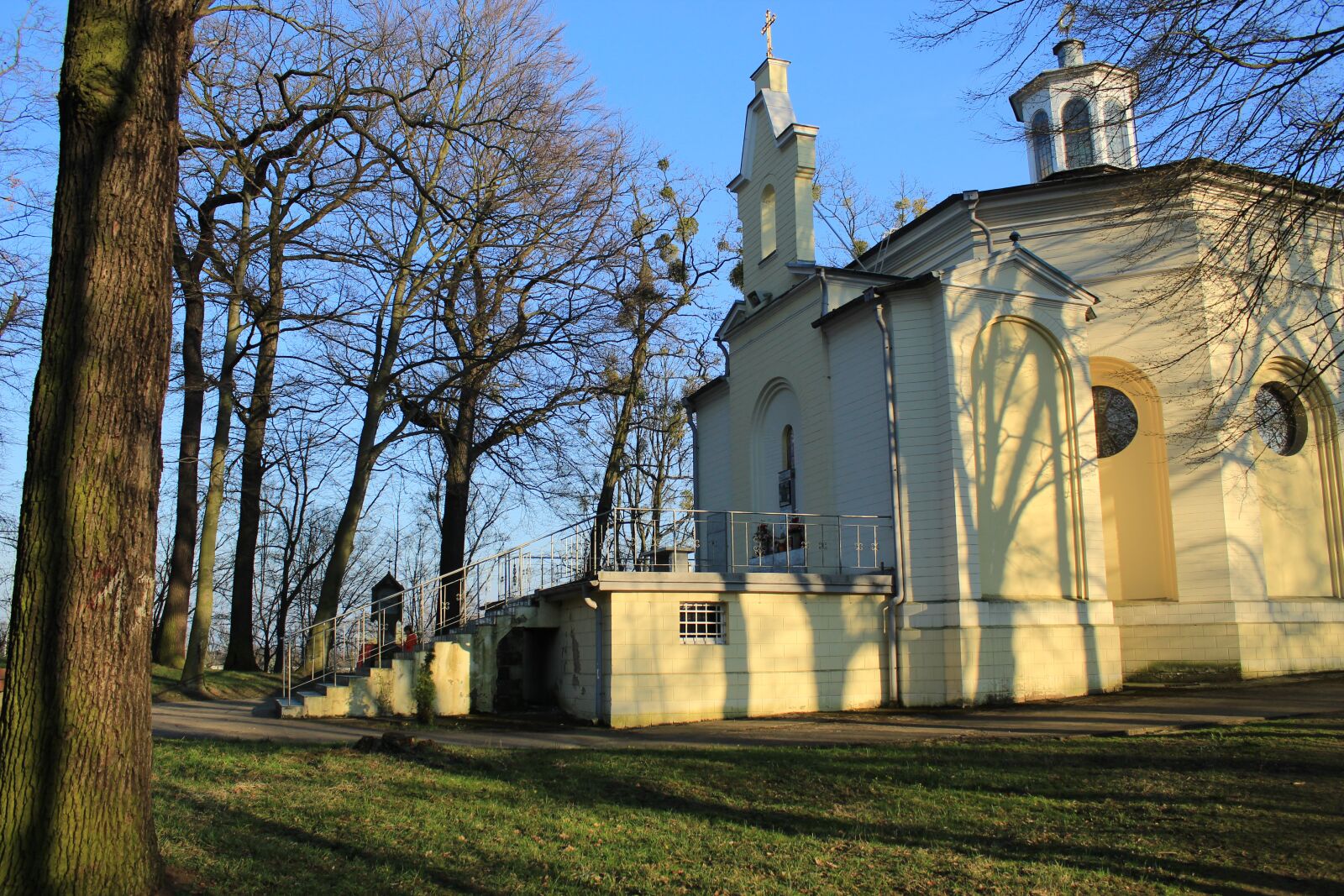 Canon EOS 4000D (EOS Rebel T100 / EOS 3000D) sample photo. Church, faith, christianity photography