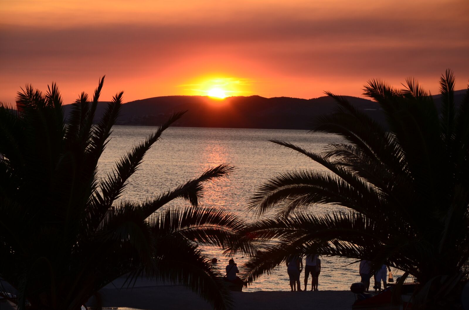 Nikon D5100 sample photo. Sunset, waters, dusk photography