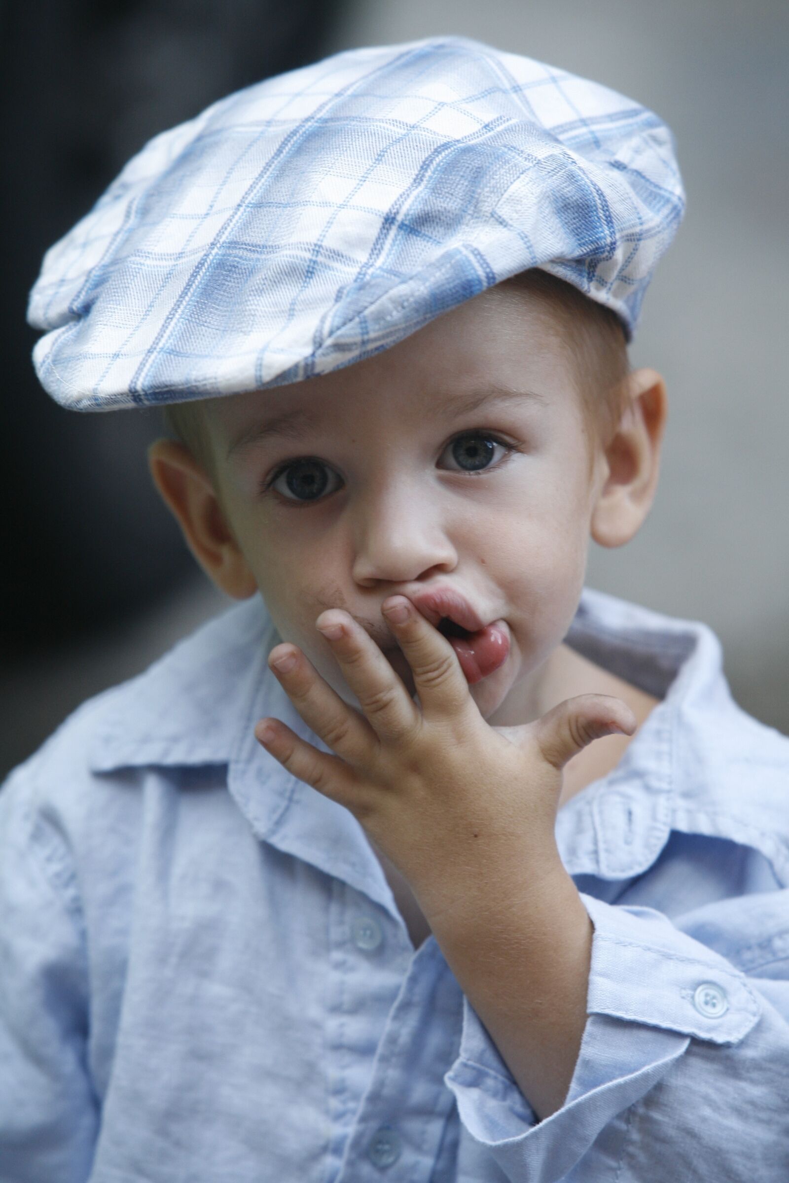Canon EOS 5D sample photo. Portrait, thought, attention photography