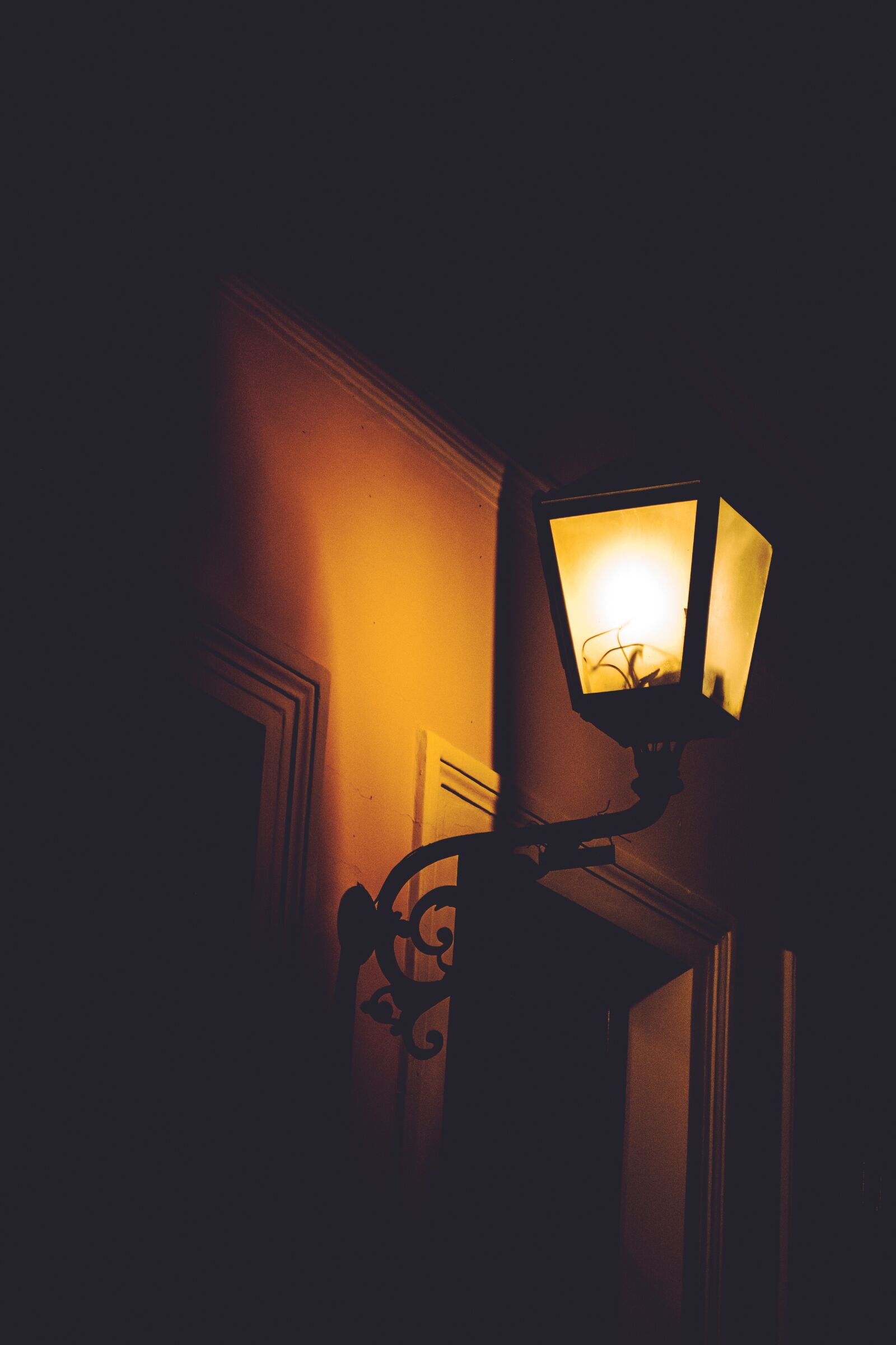 Nikon D5200 sample photo. Lights, night, shadow photography