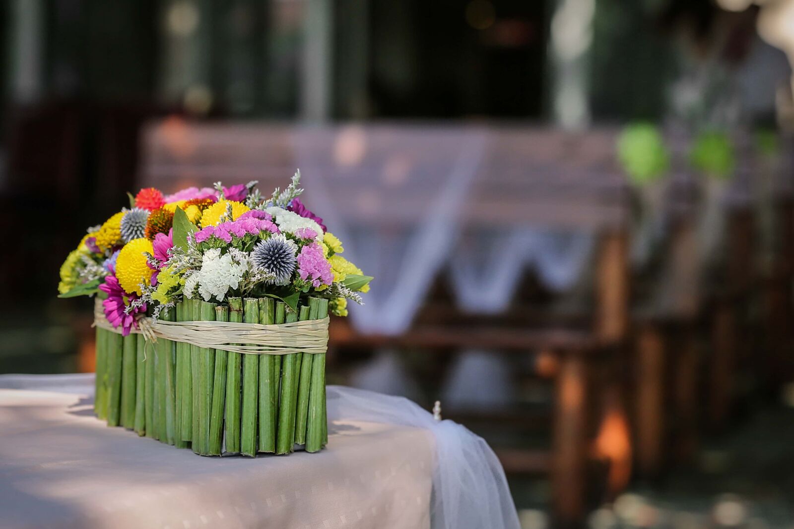 Canon EOS 5D Mark III sample photo. Wedding venue, vase, flower photography