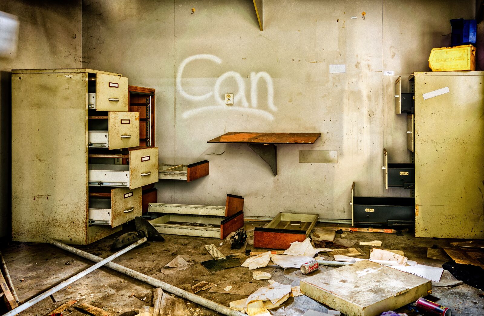 Nikon D3300 sample photo. Lost places, office, clutter photography