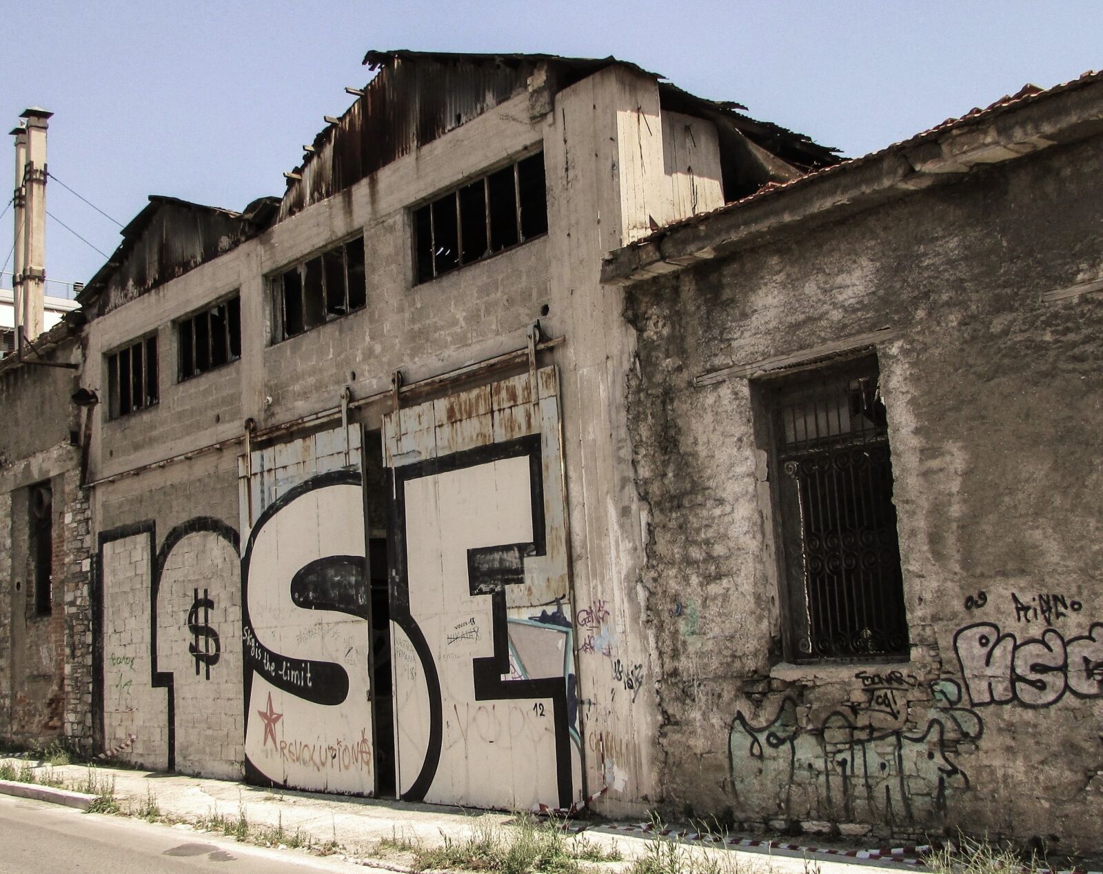 Canon PowerShot SX400 IS sample photo. Lose, decay, old factory photography