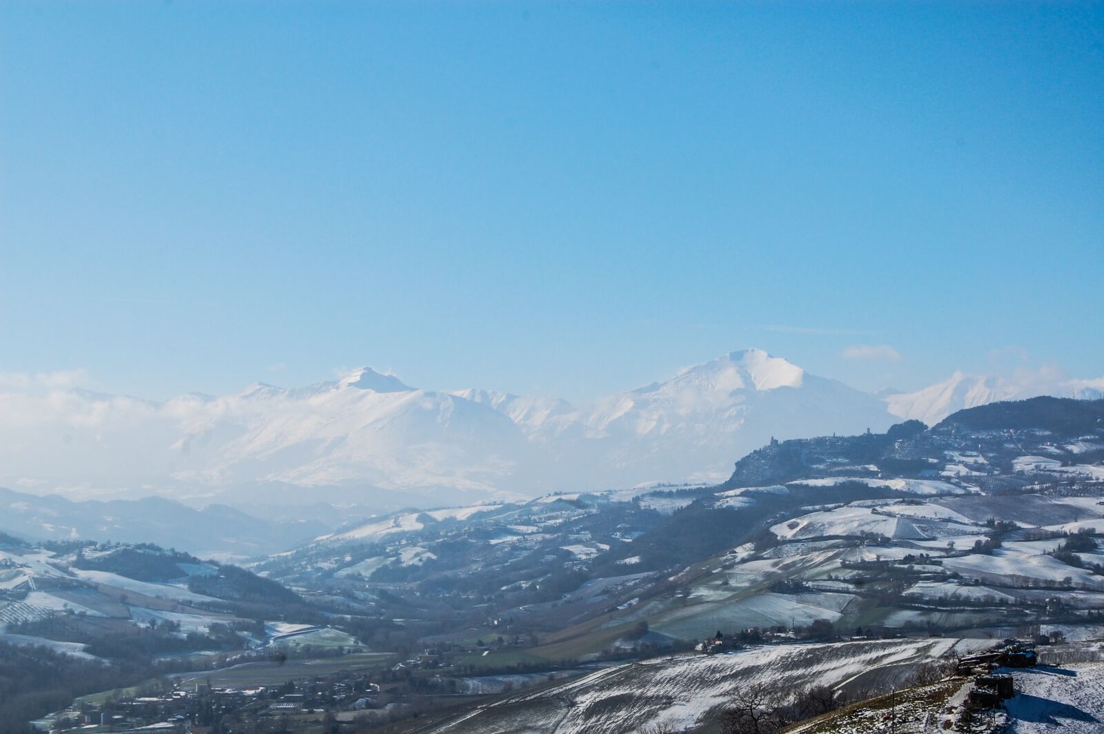 Nikon D40 sample photo. Sibillini, snow, winter photography