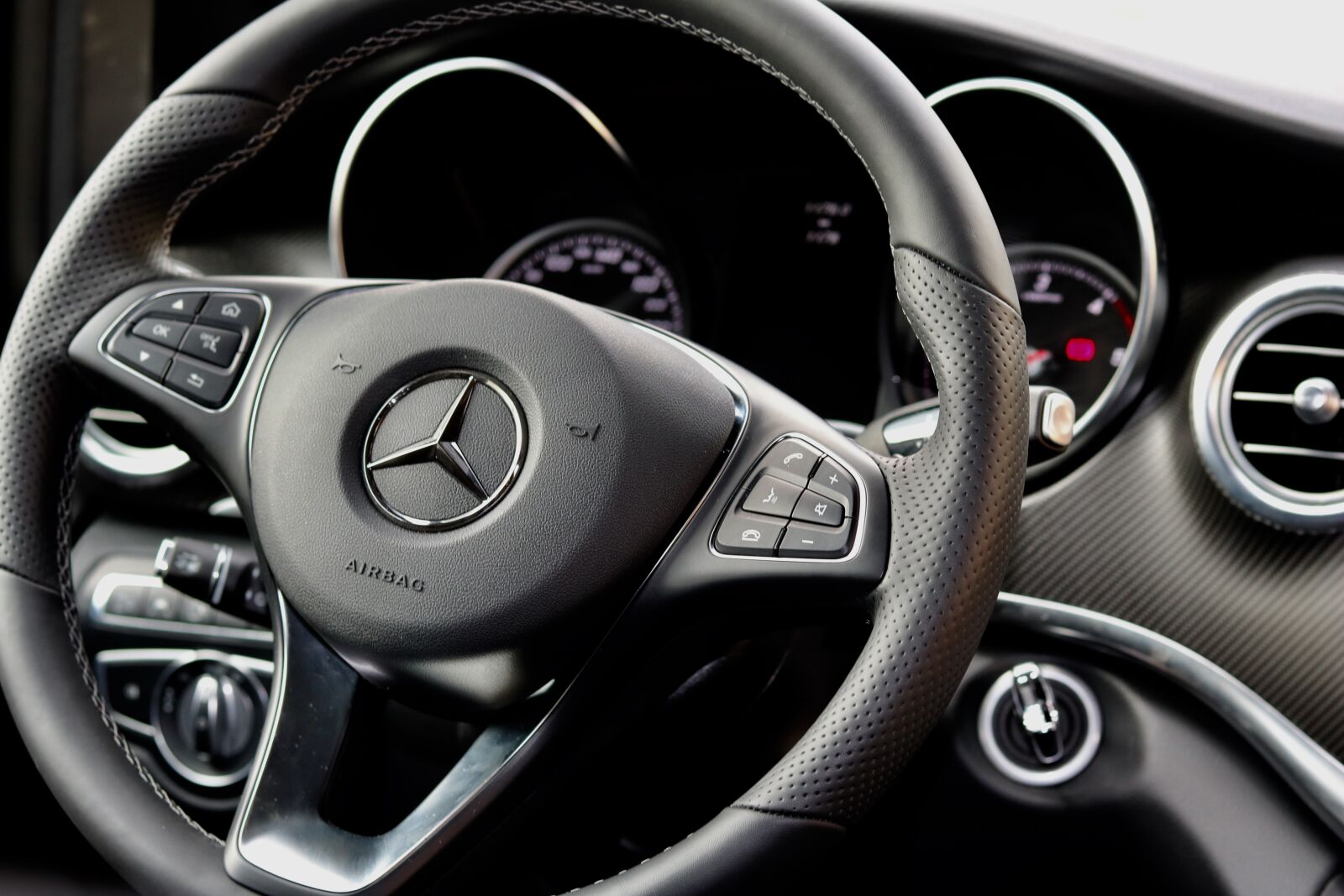 Canon EOS 750D (EOS Rebel T6i / EOS Kiss X8i) sample photo. Steering wheel, auto, drive photography