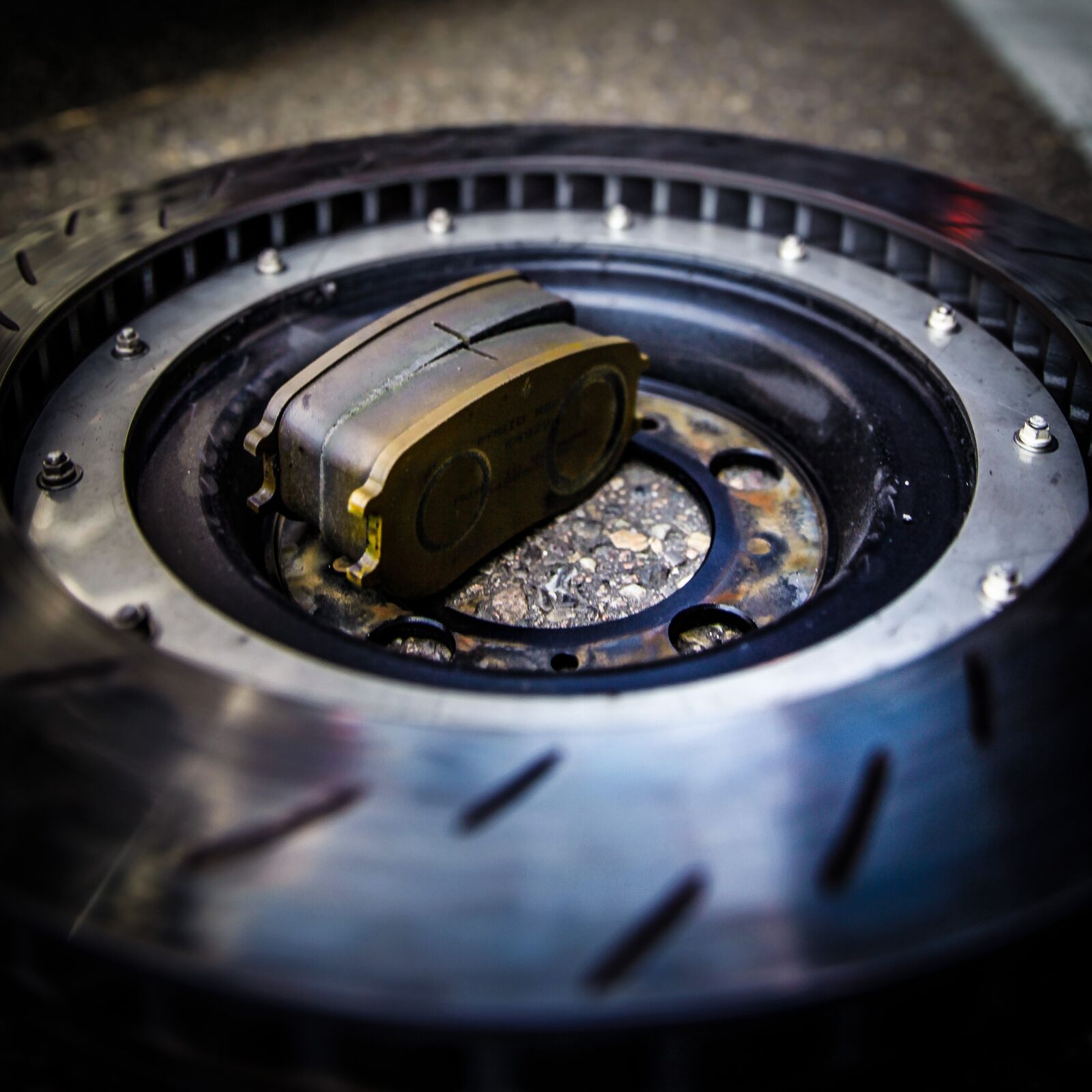 Canon EOS 5D Mark II sample photo. Brake, race, carbon photography