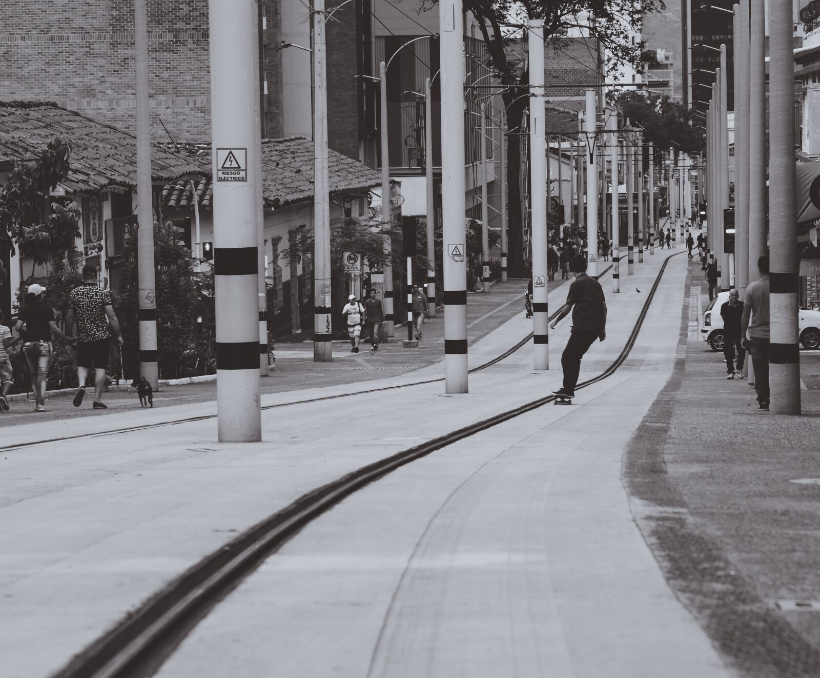 Sony Alpha DSLR-A290 sample photo. Skate, skateboard, urban photography