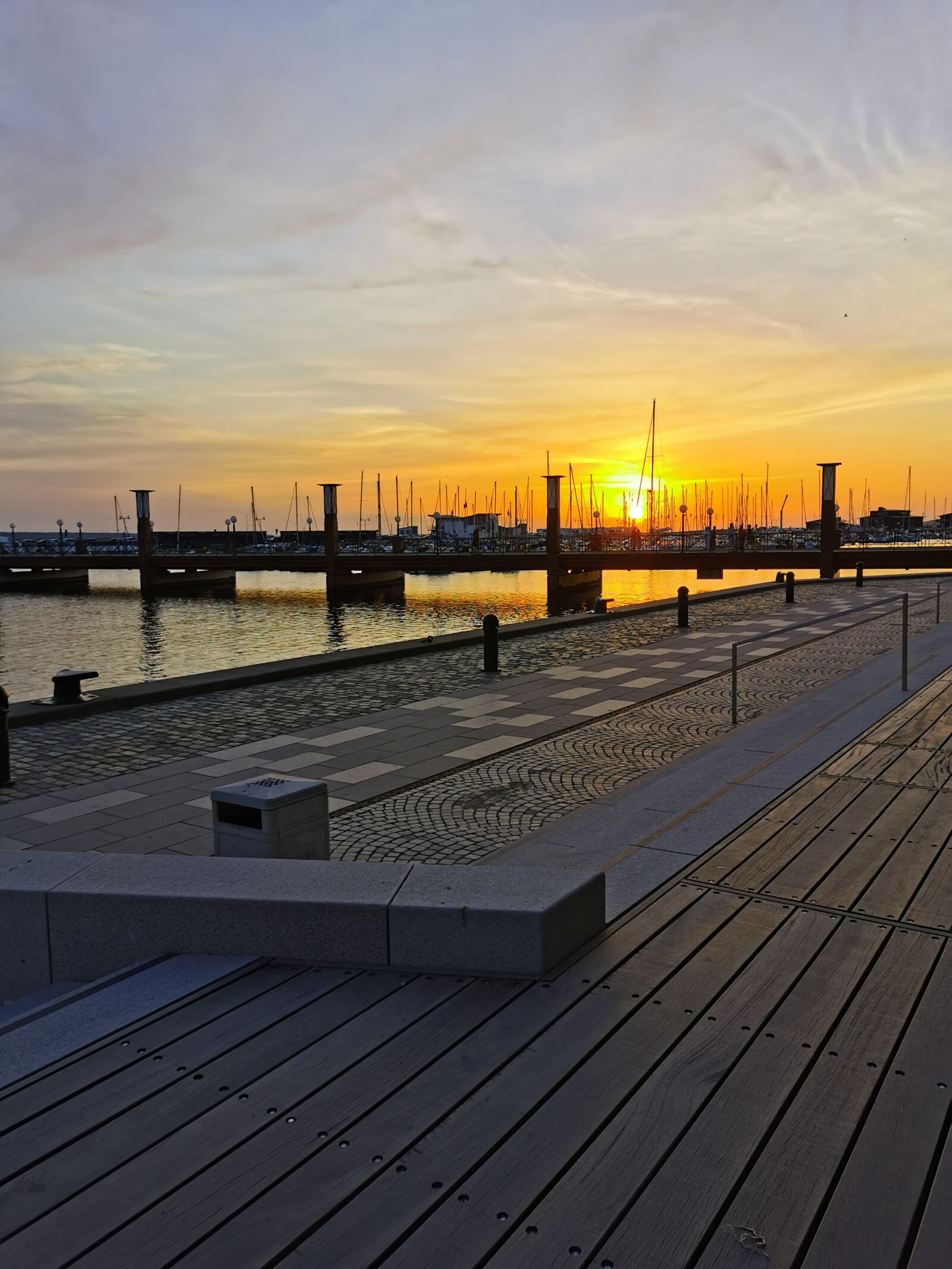 HUAWEI P30 sample photo. Helsingborg, norra hamnen, sunset photography