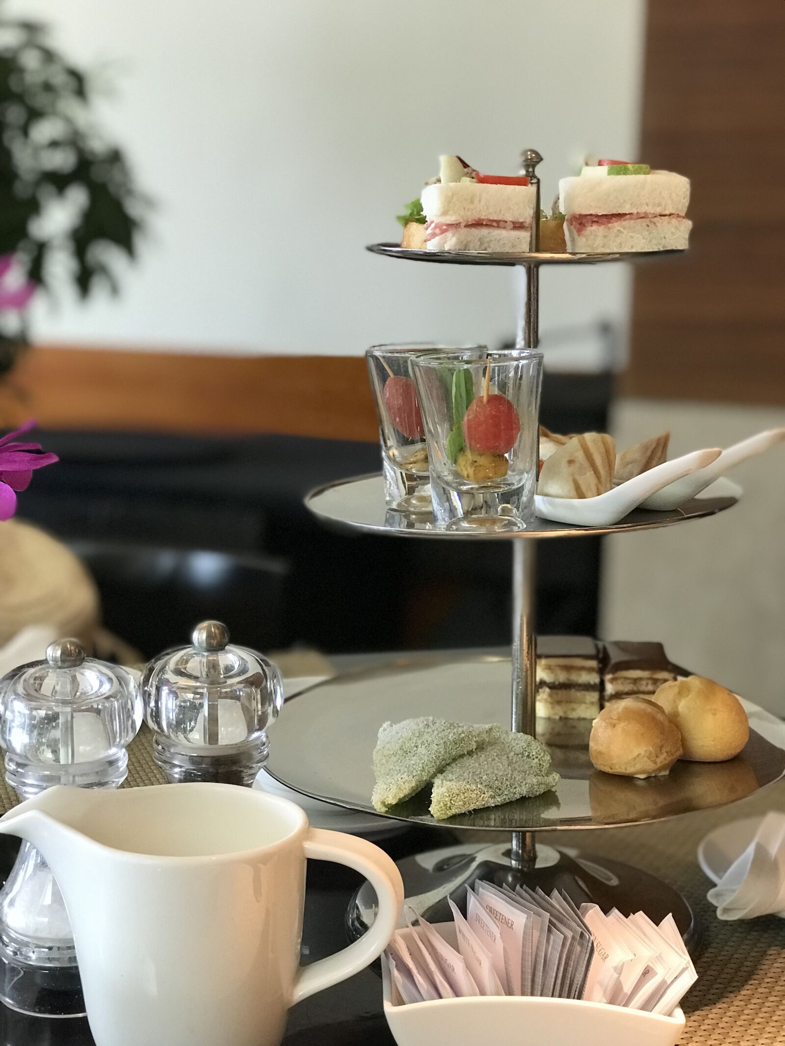 iPhone 7 Plus back dual camera 6.6mm f/2.8 sample photo. Afternoon tea, dim sum photography