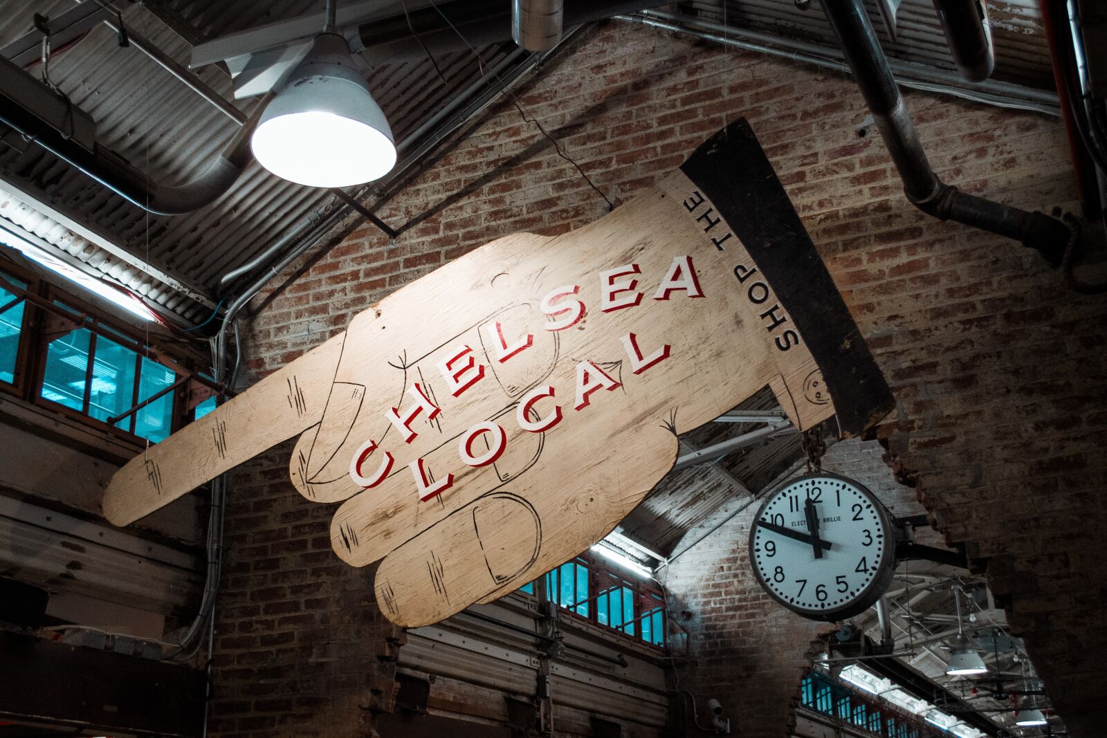 Nikon D3100 sample photo. Chelsea market, sign, hand photography