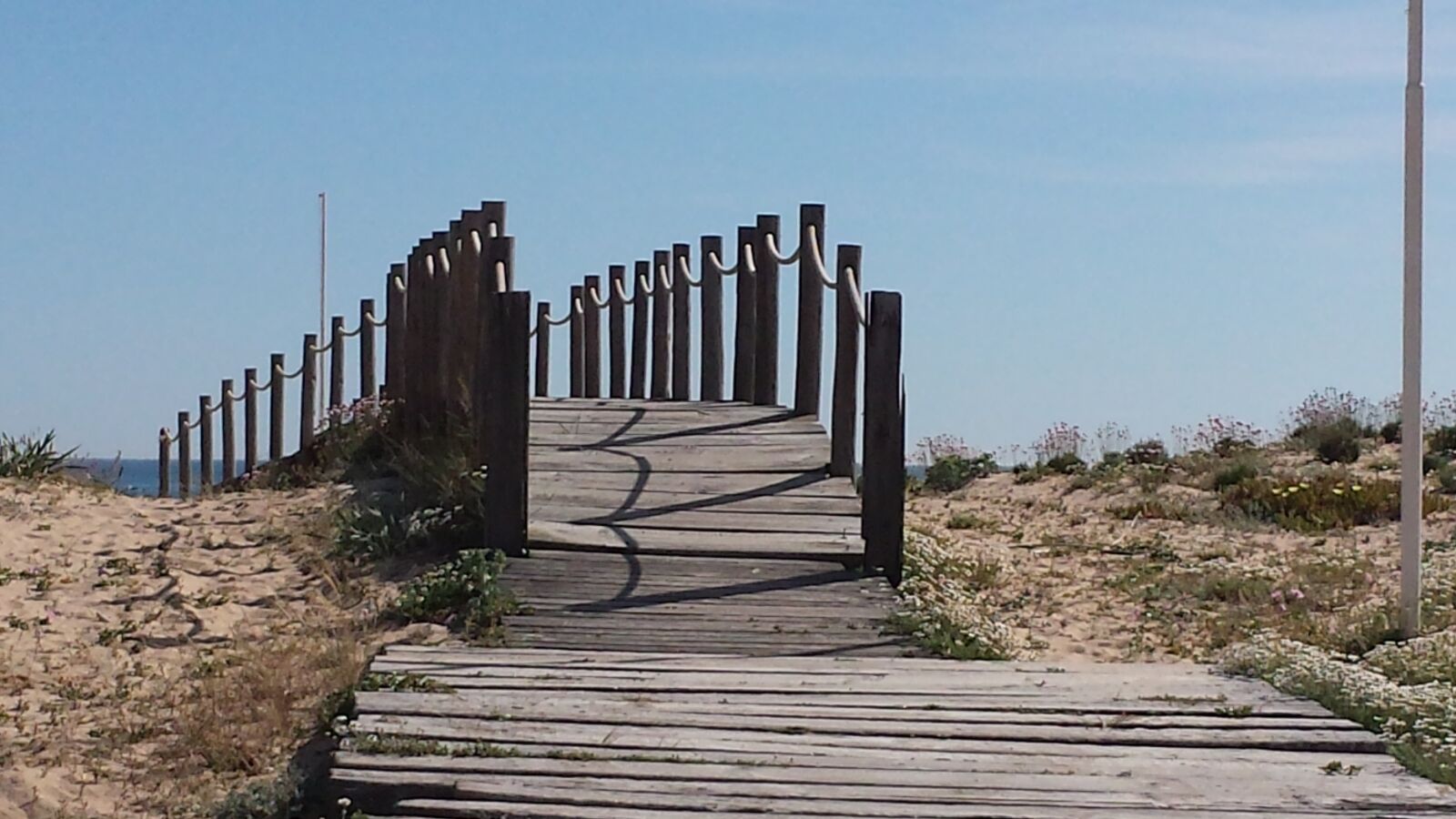 Samsung Galaxy S4 sample photo. Beach, build, algarve photography