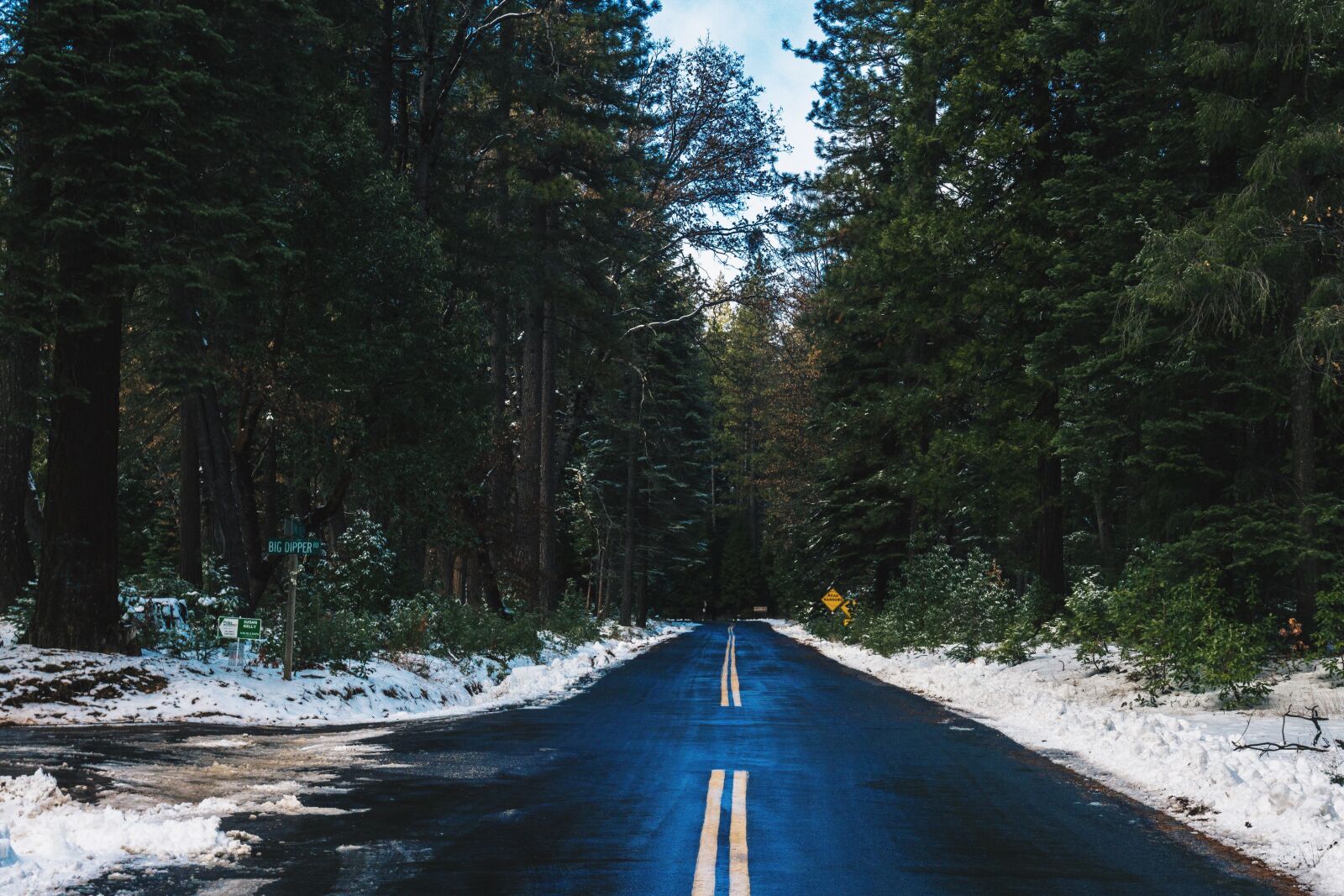 Sony a6000 sample photo. Street, road, snow photography