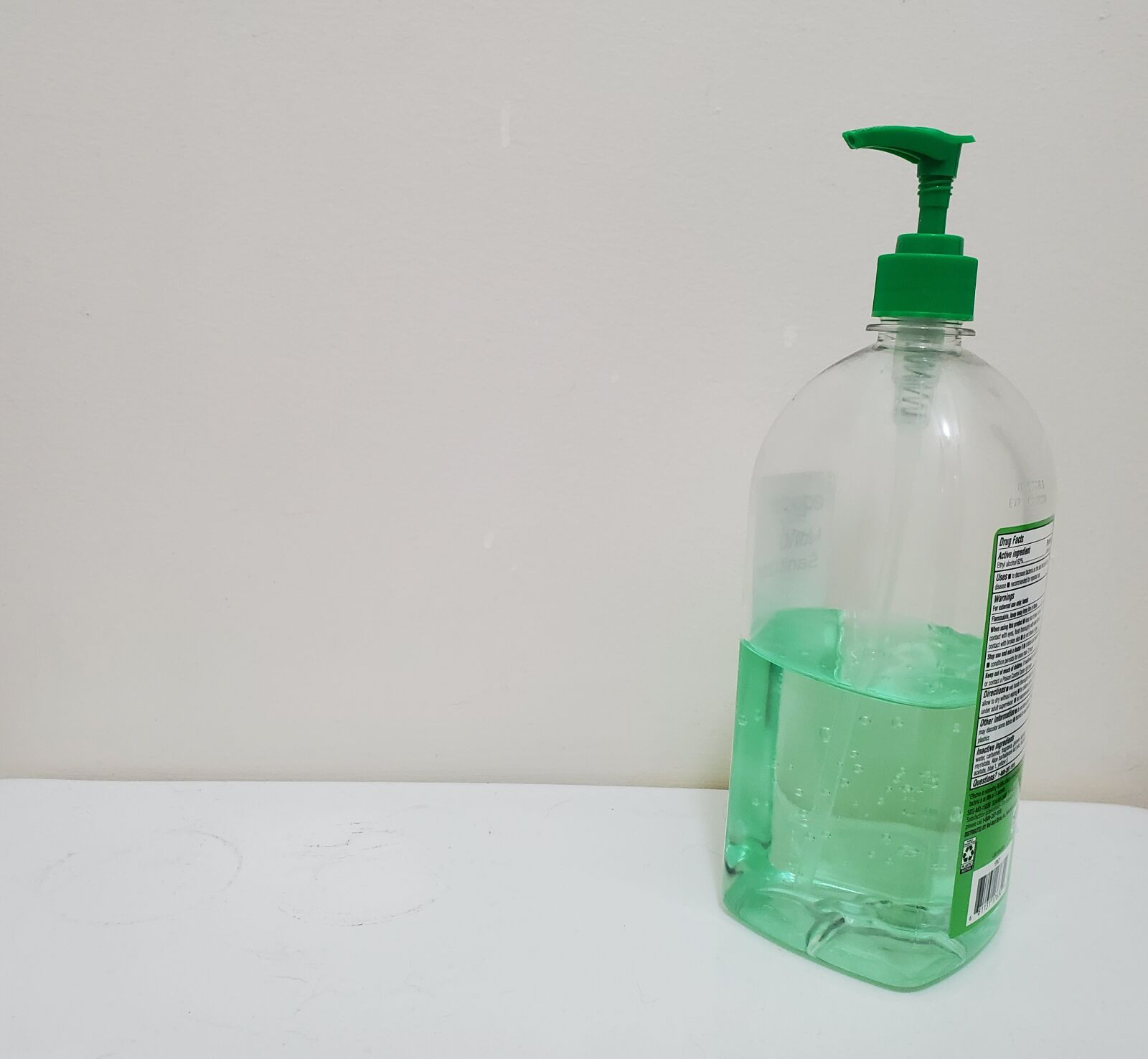 Samsung Galaxy S10e sample photo. Hand sanitizer, hand, sanitizer photography